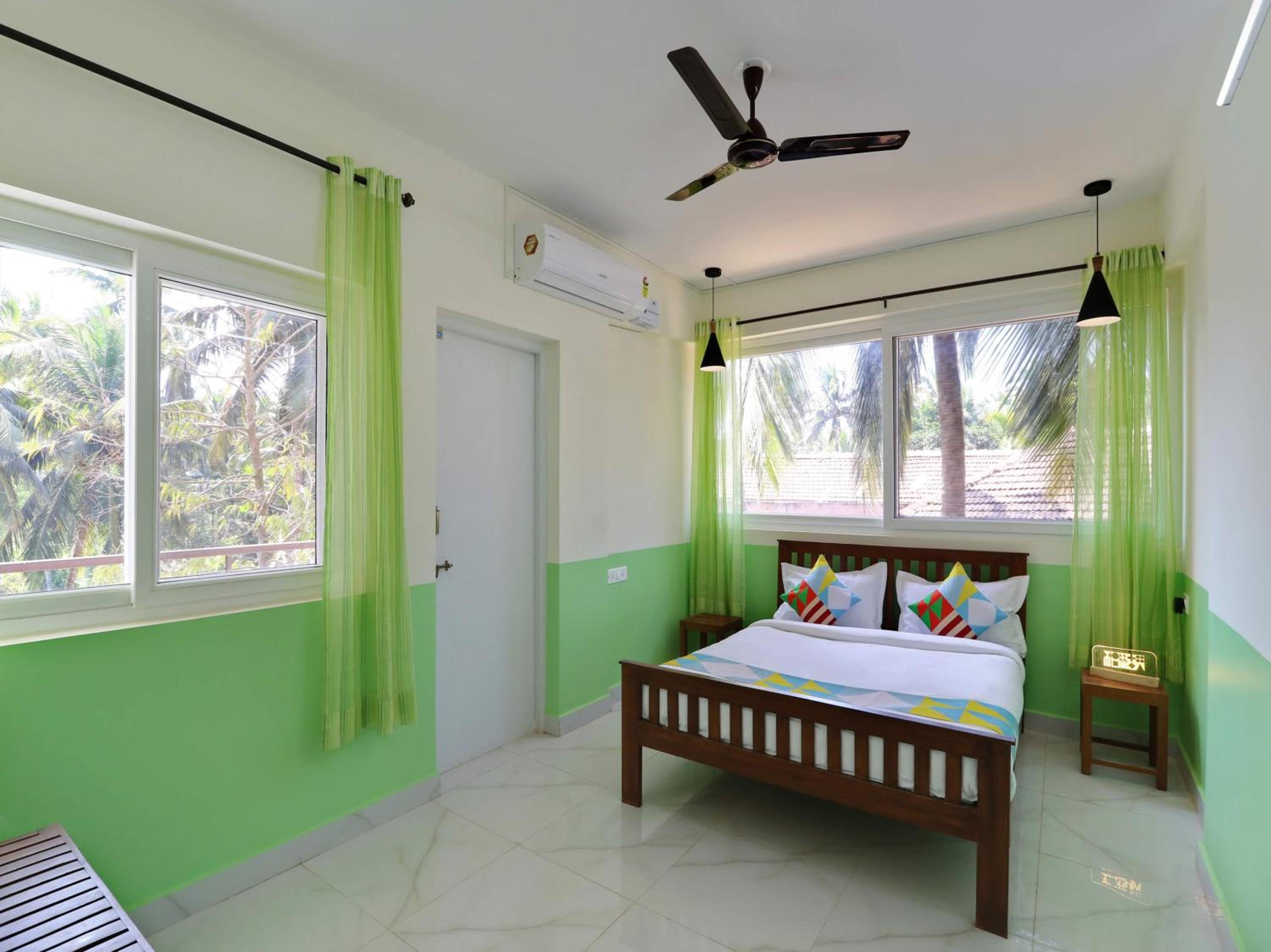 Luxury 2BHK Apartment near Calangute Baga beach with Pool