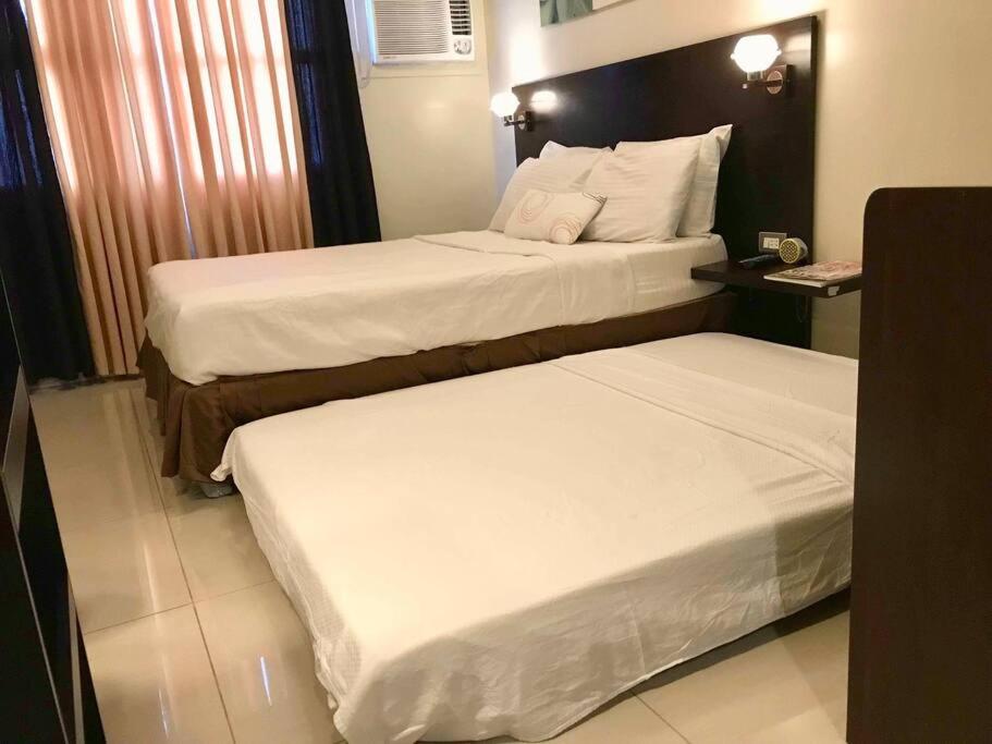 Relaxing City Center Studio Apartment view 3