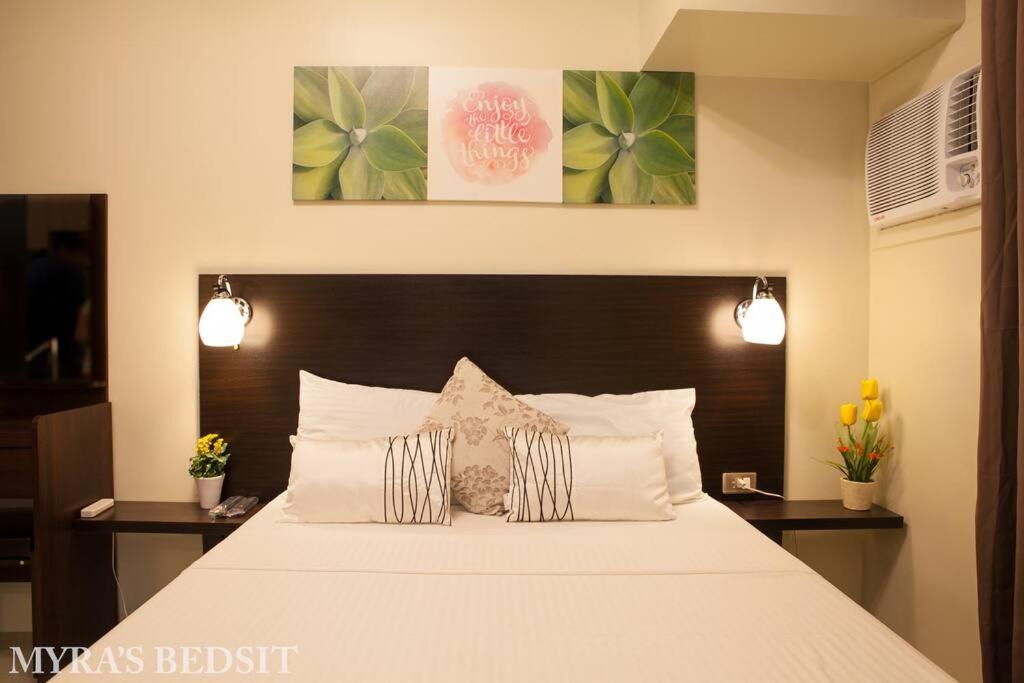 Relaxing City Center Studio Apartment view 5