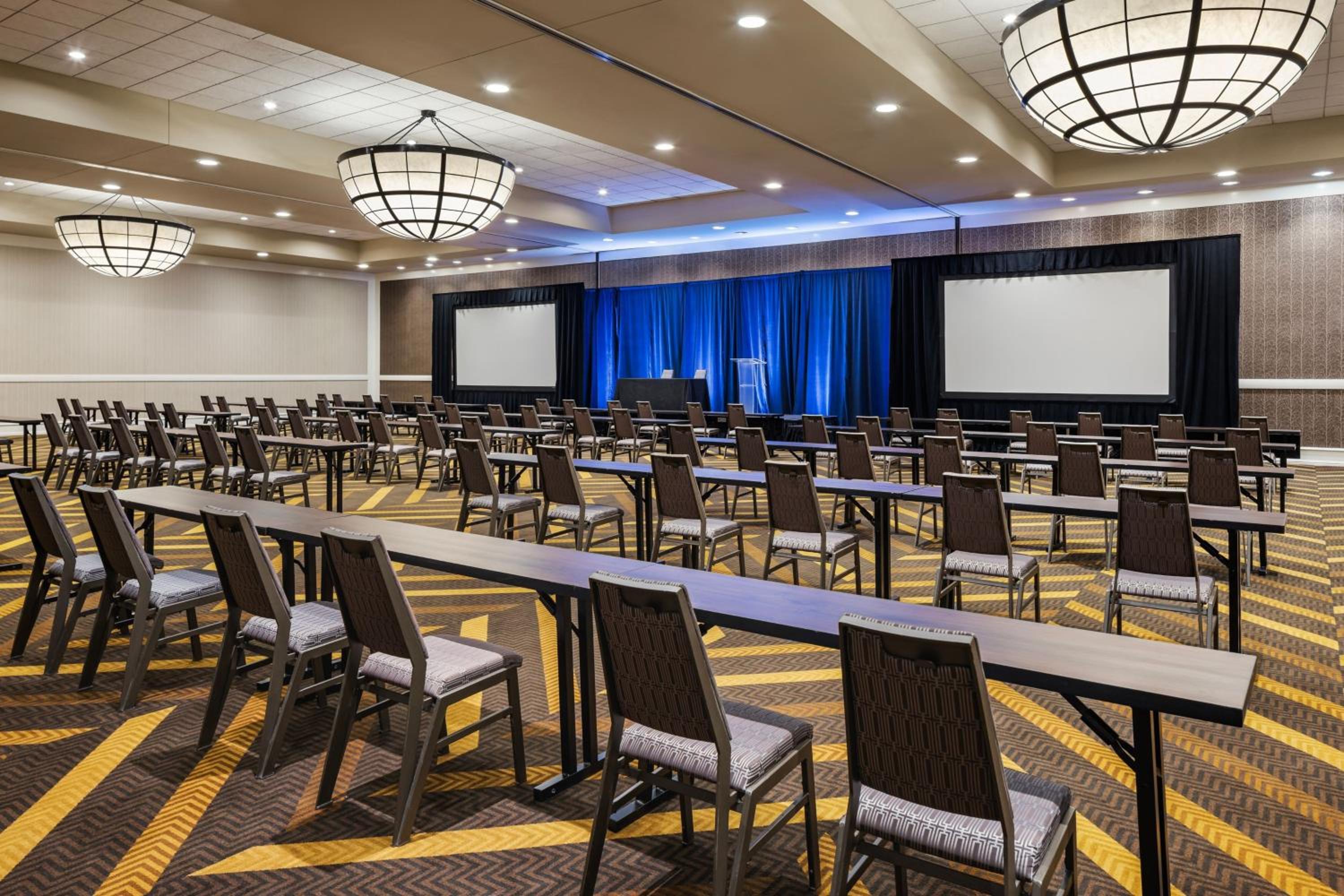 Sheraton Overland Park Hotel at the Convention Center - Property Image 23
