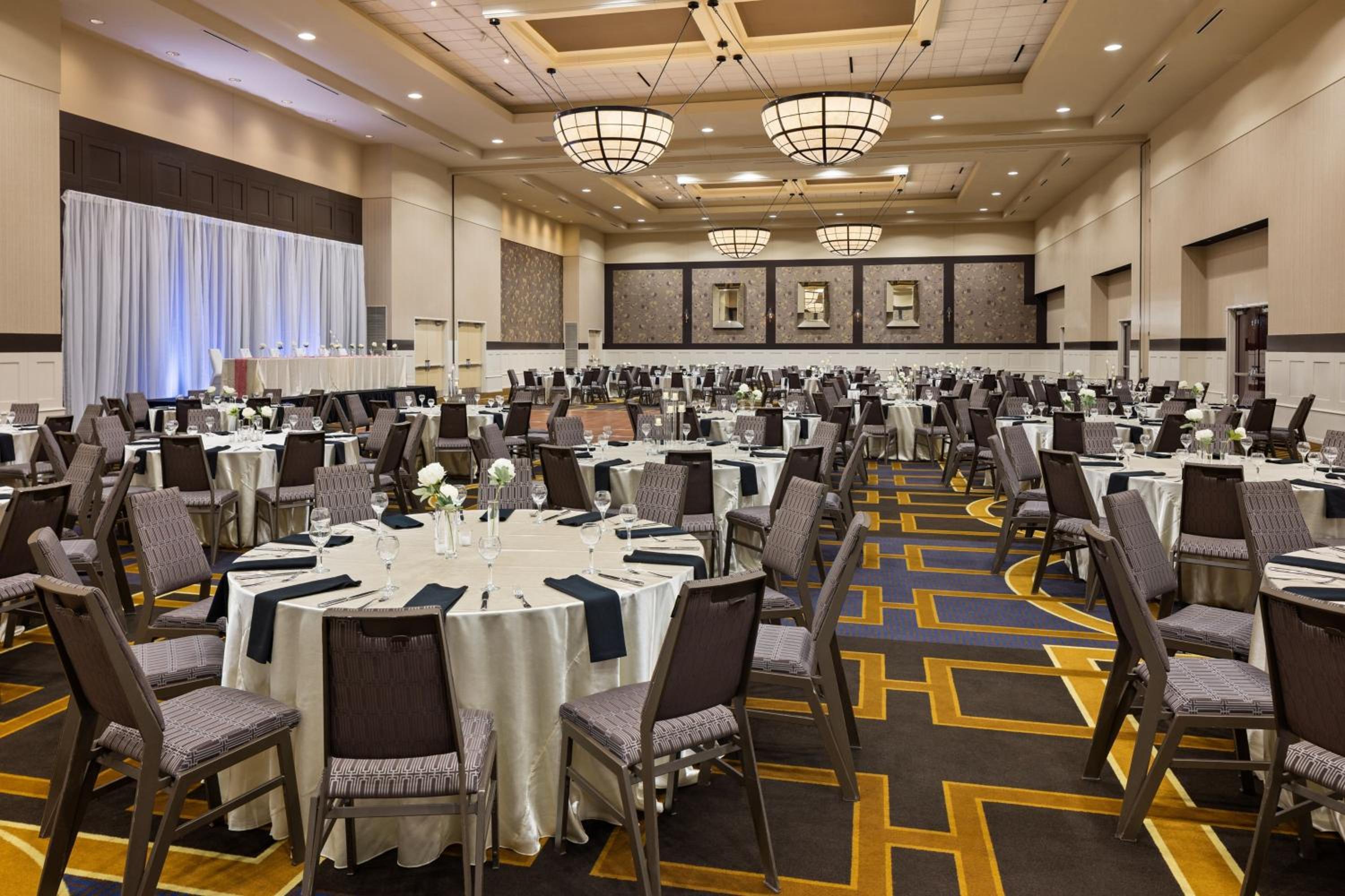 Sheraton Overland Park Hotel at the Convention Center - Property Image 35