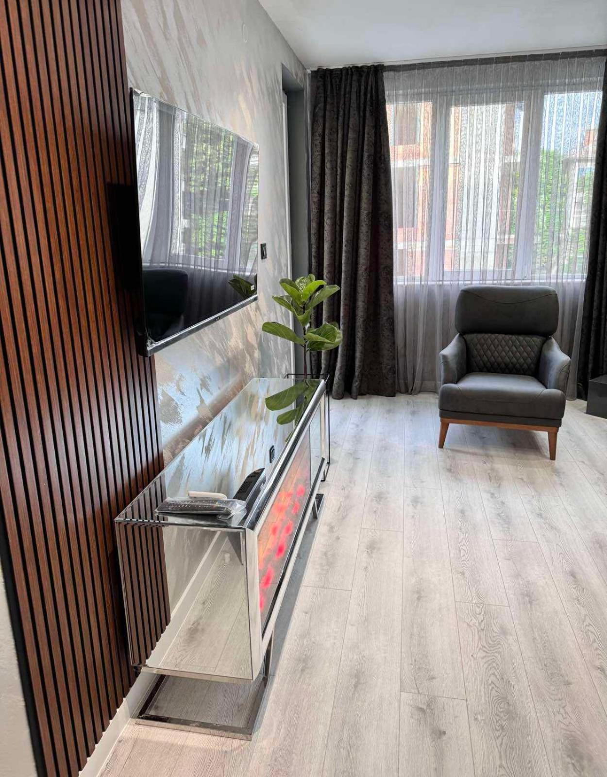 Premium Suites