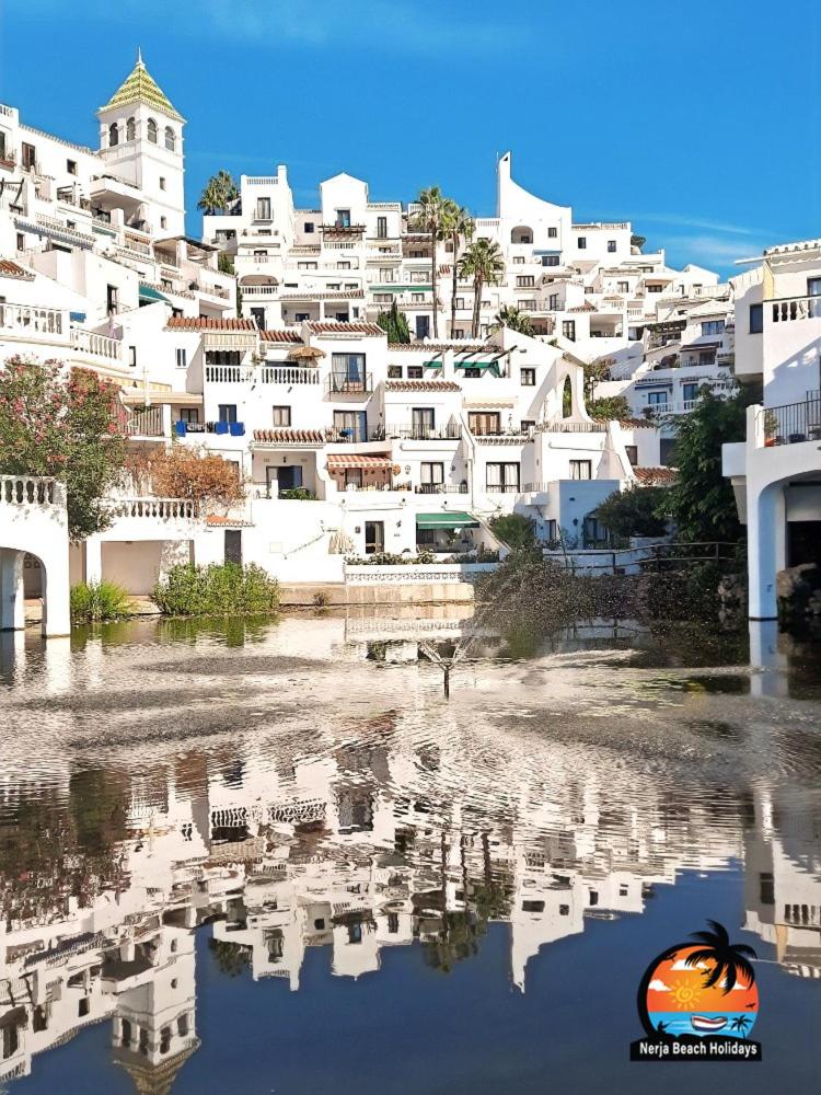 2 Bed Apartment with Sea View near Burriana Beach photo 2