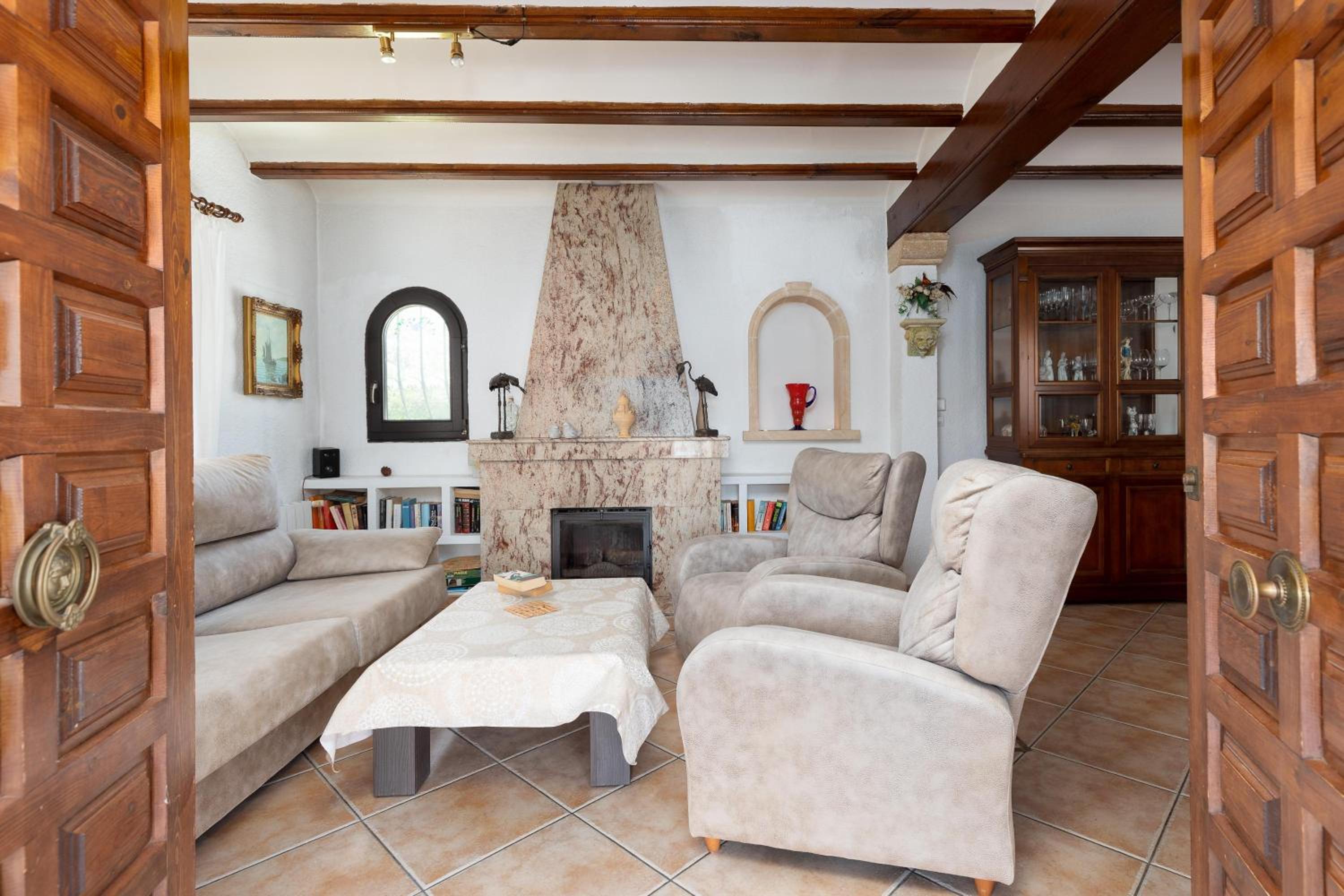 Villa Maria by Aguilarent view 3