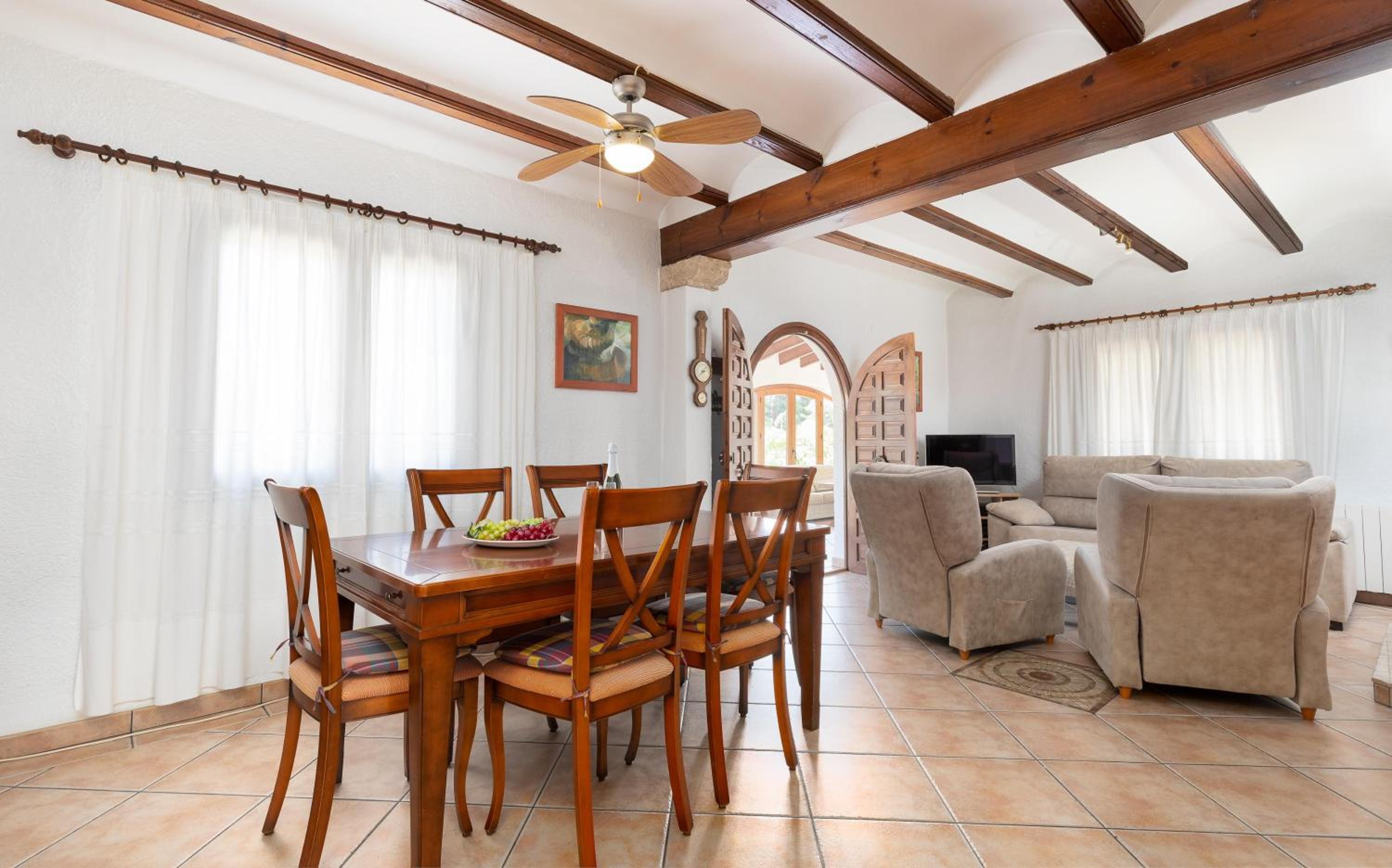 Villa Maria by Aguilarent view 5
