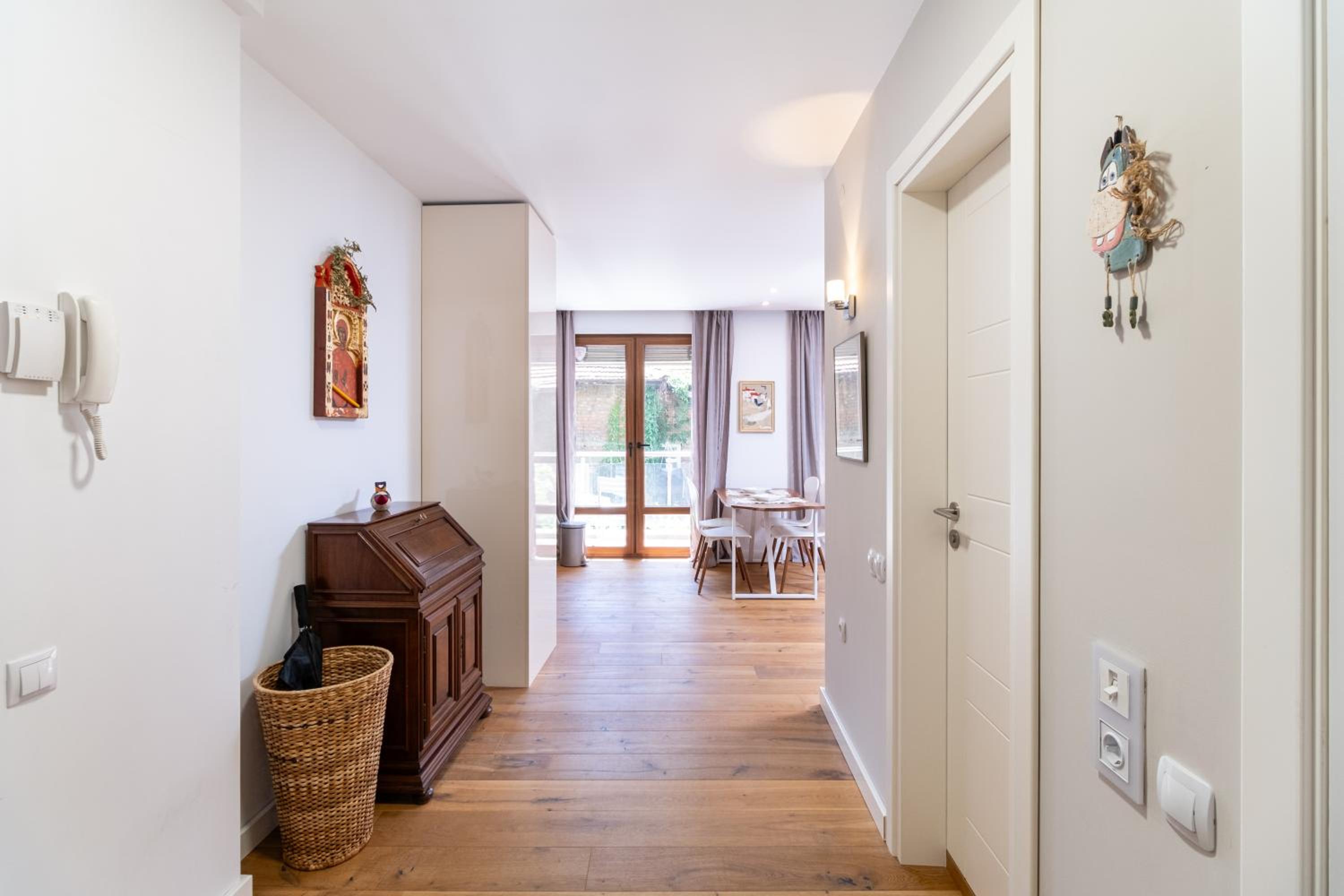 Central 1-bedroom Apartment