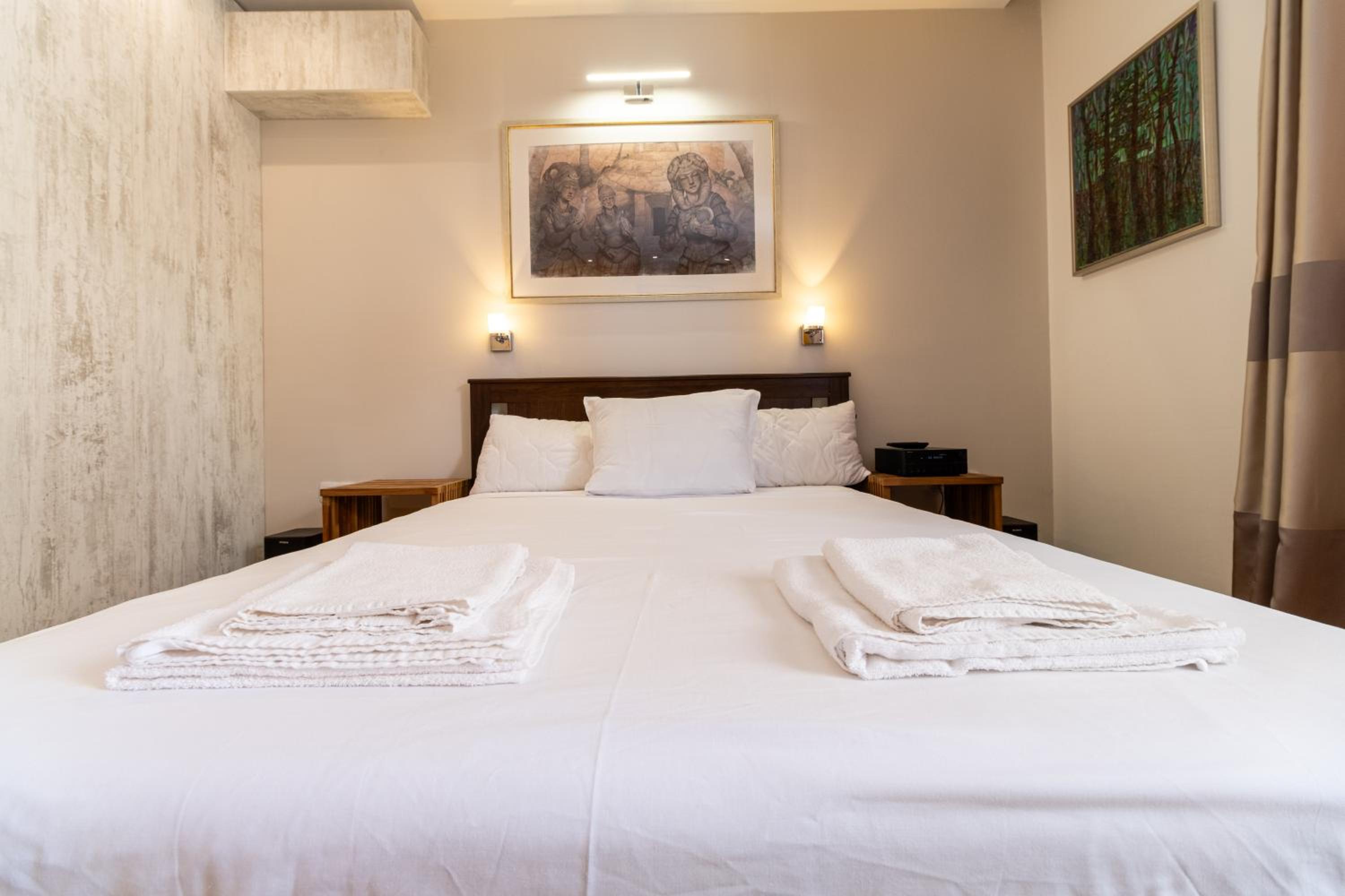 Central 1-bedroom Apartment