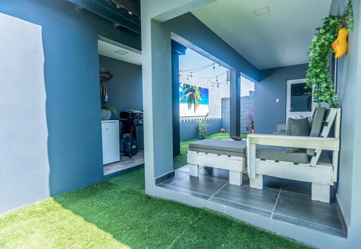 Casa Lima Wjacuzzi 5mins To Eagle Beach