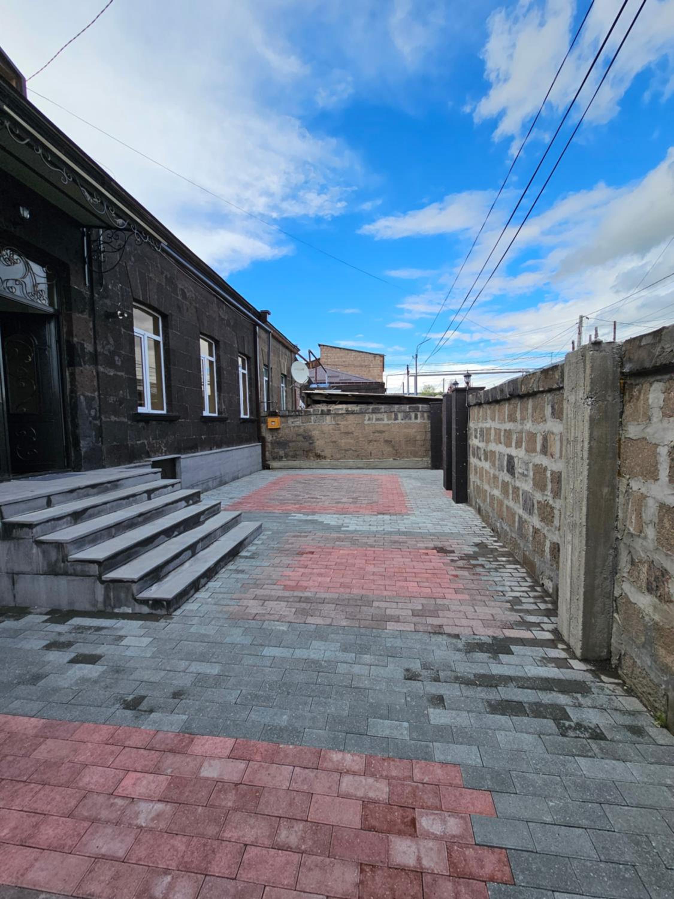 Shahumyan 98 Guest house