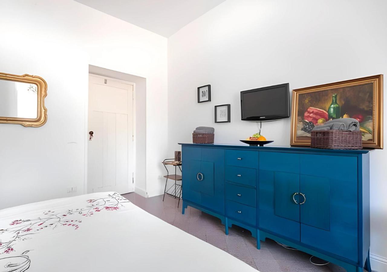 the Rome artful apartment retreat