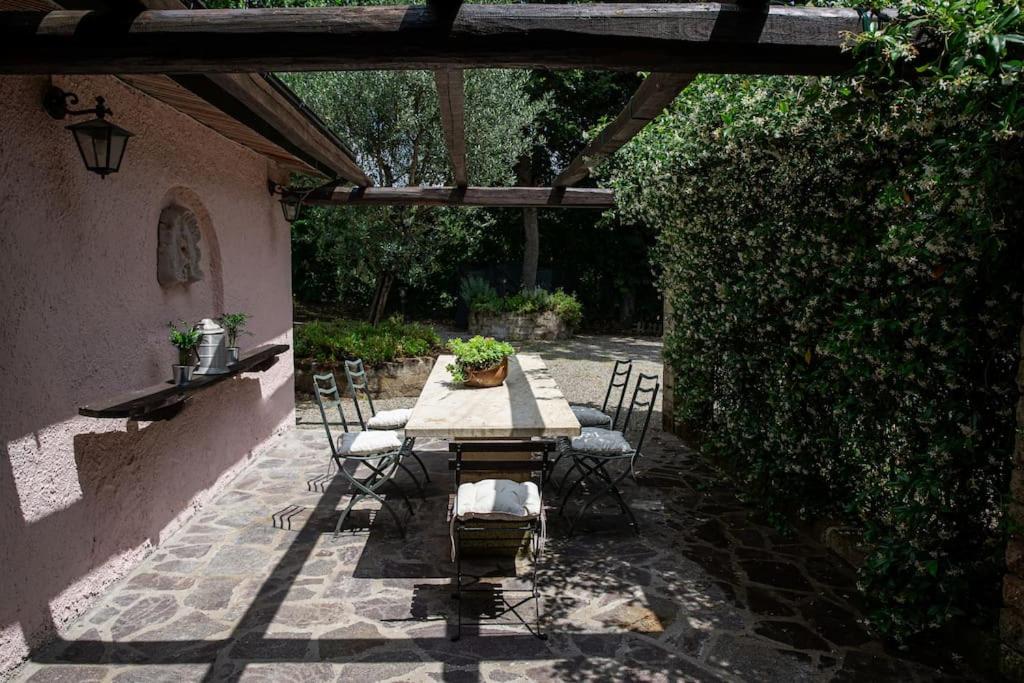 Villa Letizia with pool - 10 min drive to Orvieto town