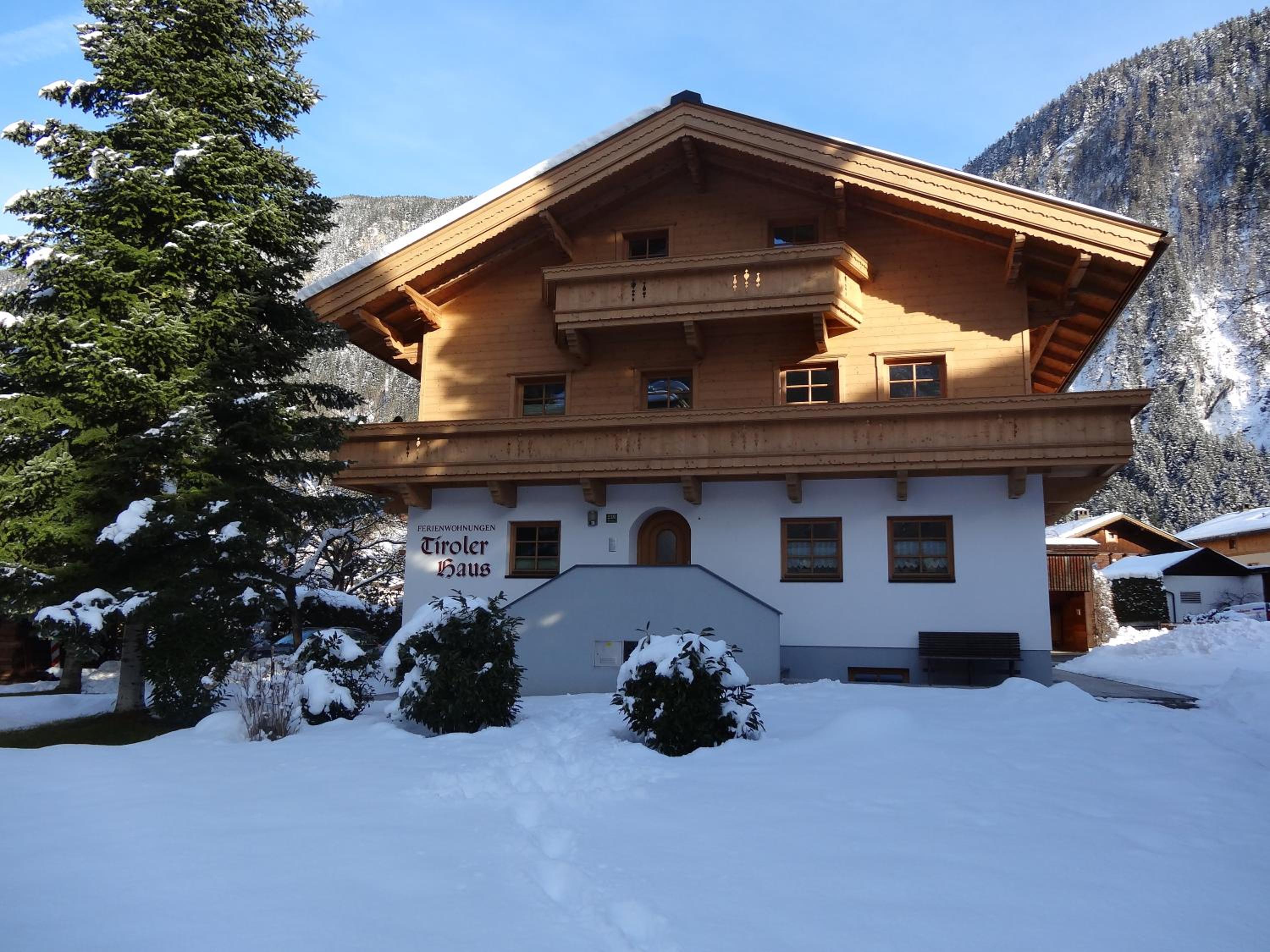 Ferienwohnungen Tiroler Haus