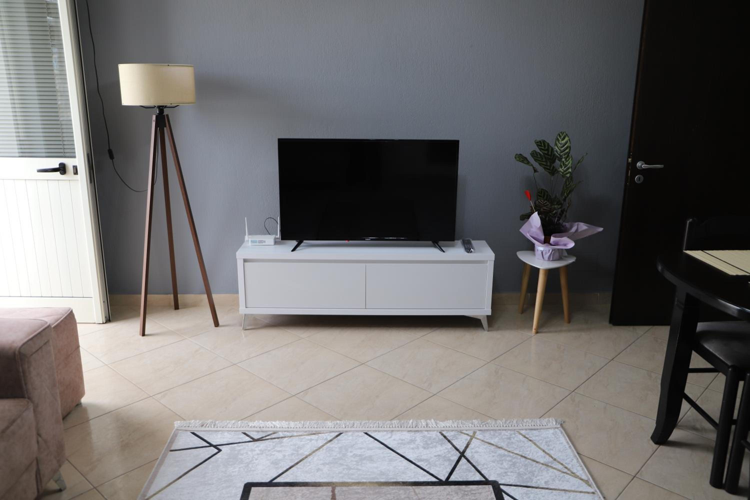 Contemporary & Cozy Apartment Berat