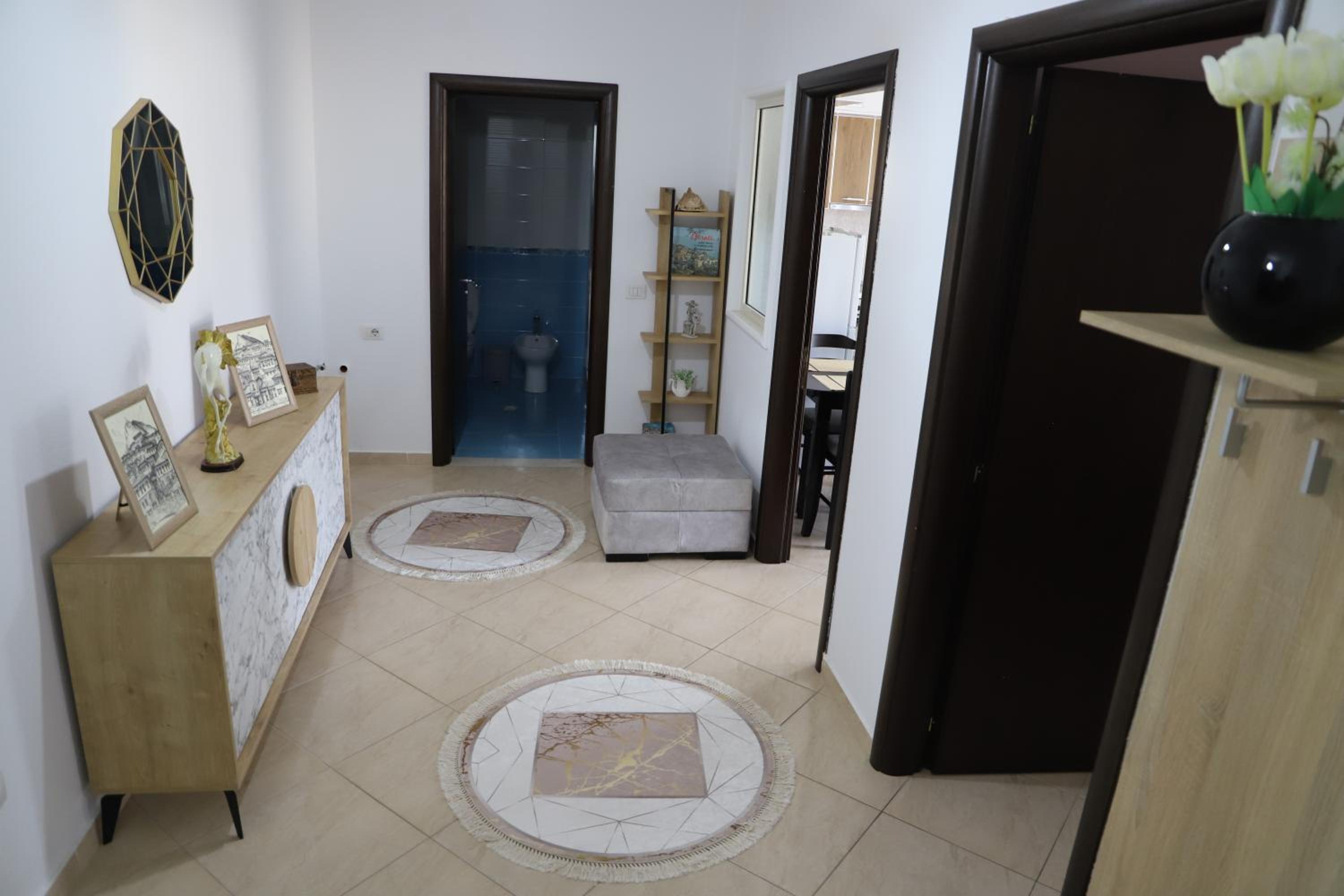 Contemporary & Cozy Apartment Berat