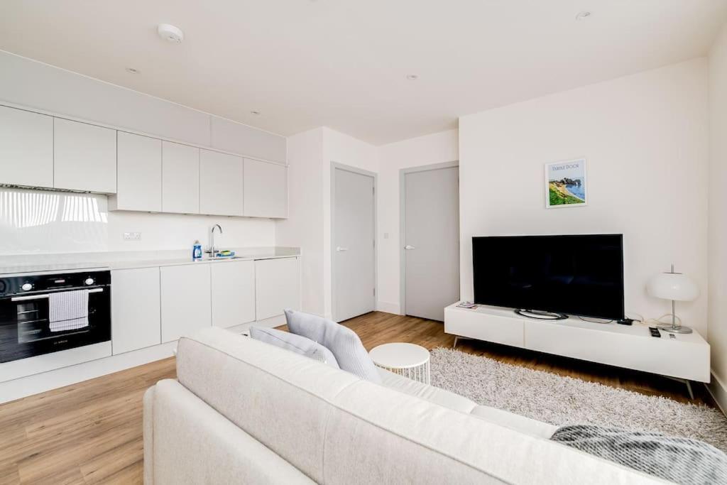 Central Bournemouth Apartment, Balcony, Free Parking view 2