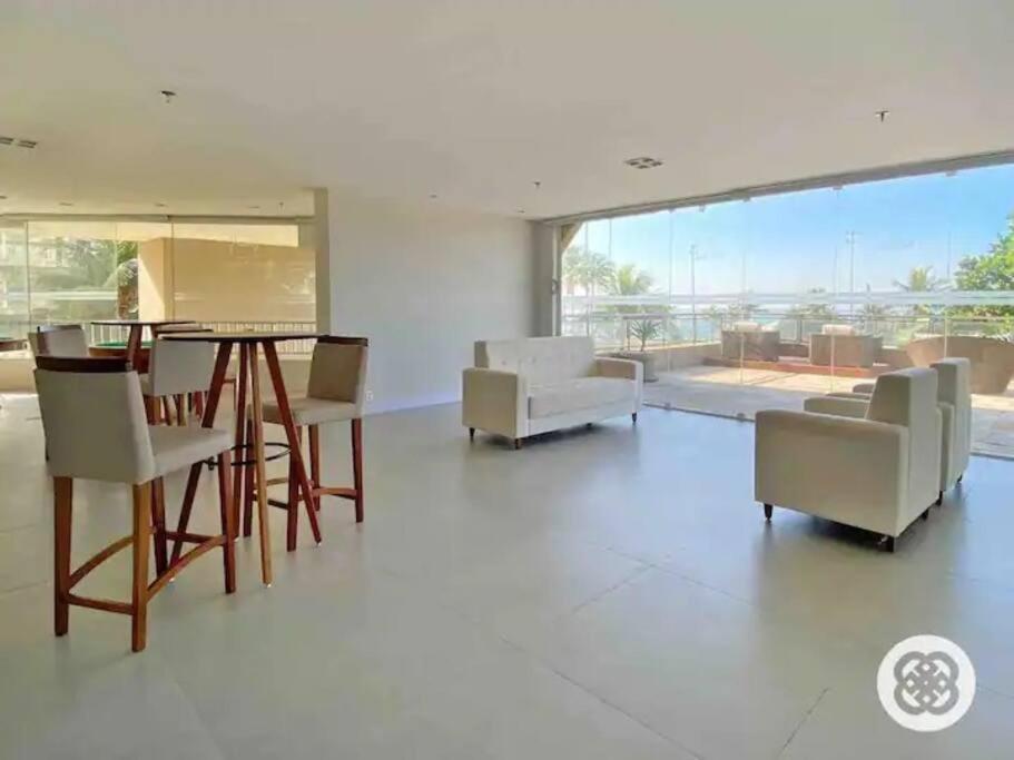 Loft frente praia Barra da Tijuca, ao lado do Windsor