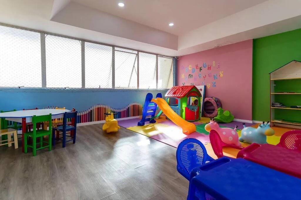 Loft frente praia Barra da Tijuca, ao lado do Windsor