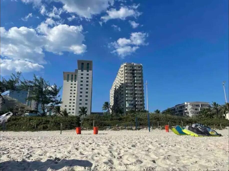 Loft frente praia Barra da Tijuca, ao lado do Windsor