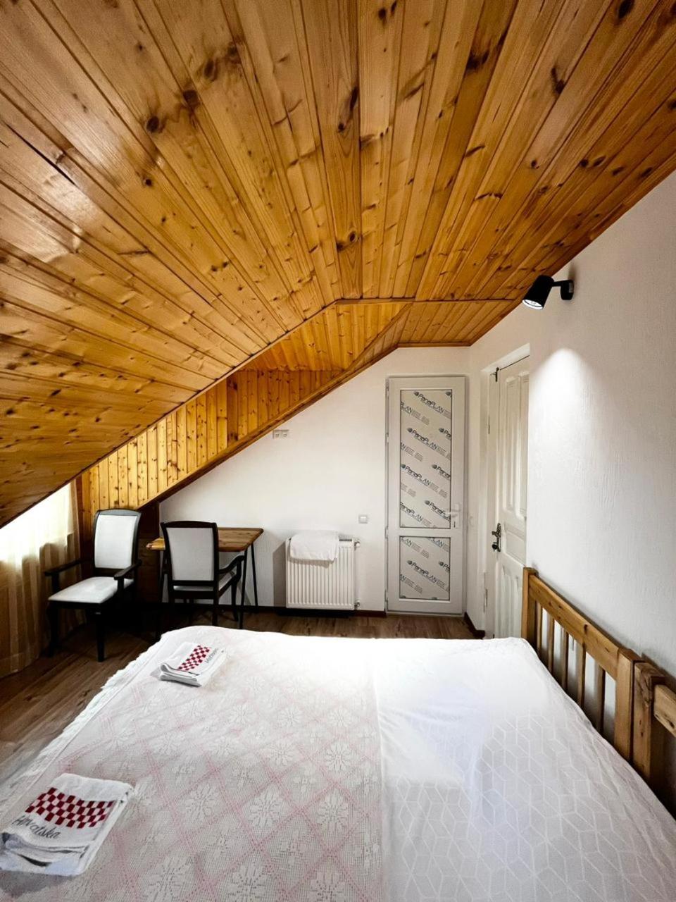 Nino & Irodi's Guest House, photo 22