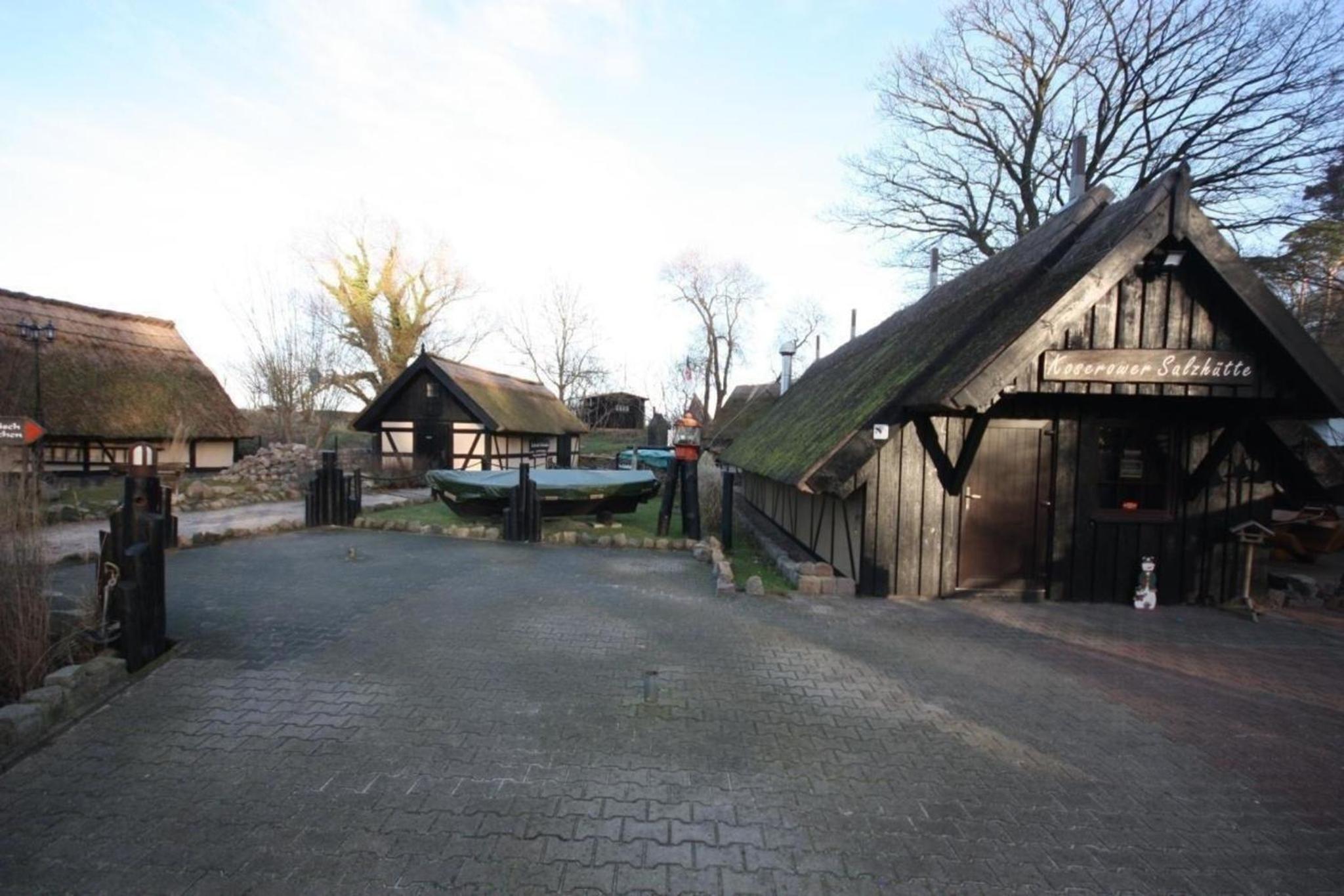Ferienwohnung in Koserow mit Terrasse, Grill und Garten