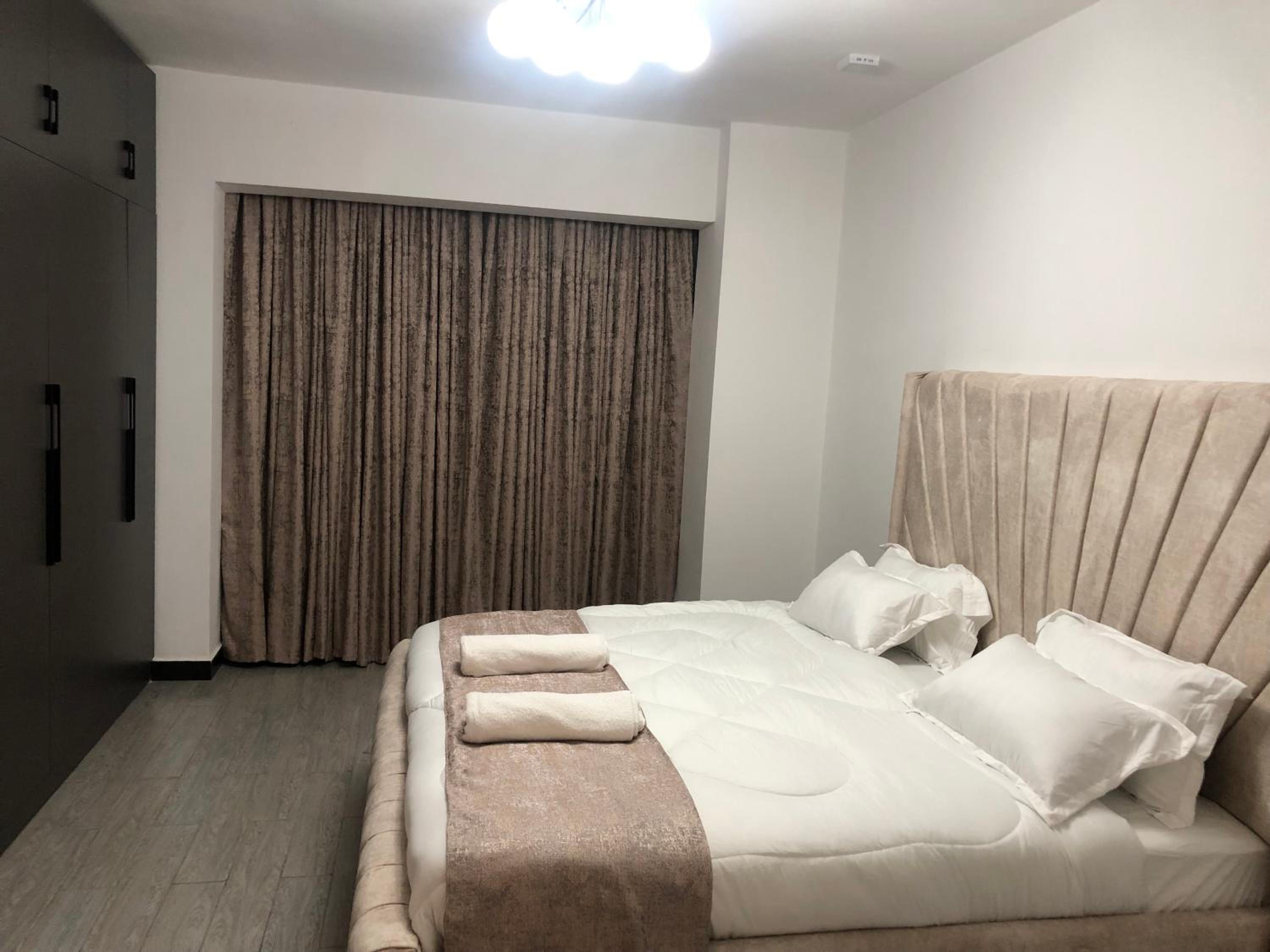 Starluxe homes