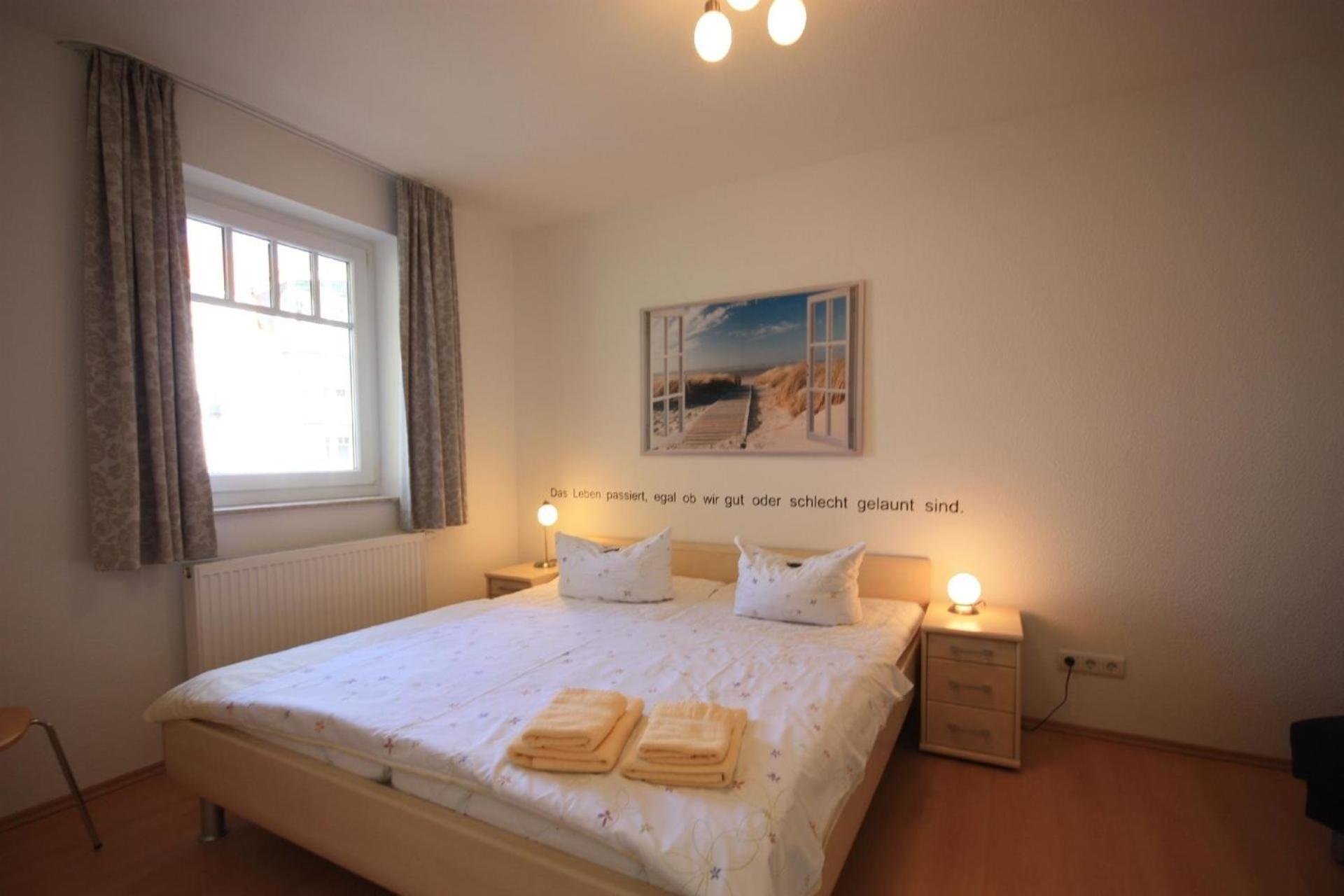 Schöne Ferienwohnung in Koserow mit Grill, Garten und Terrasse oder Balkon