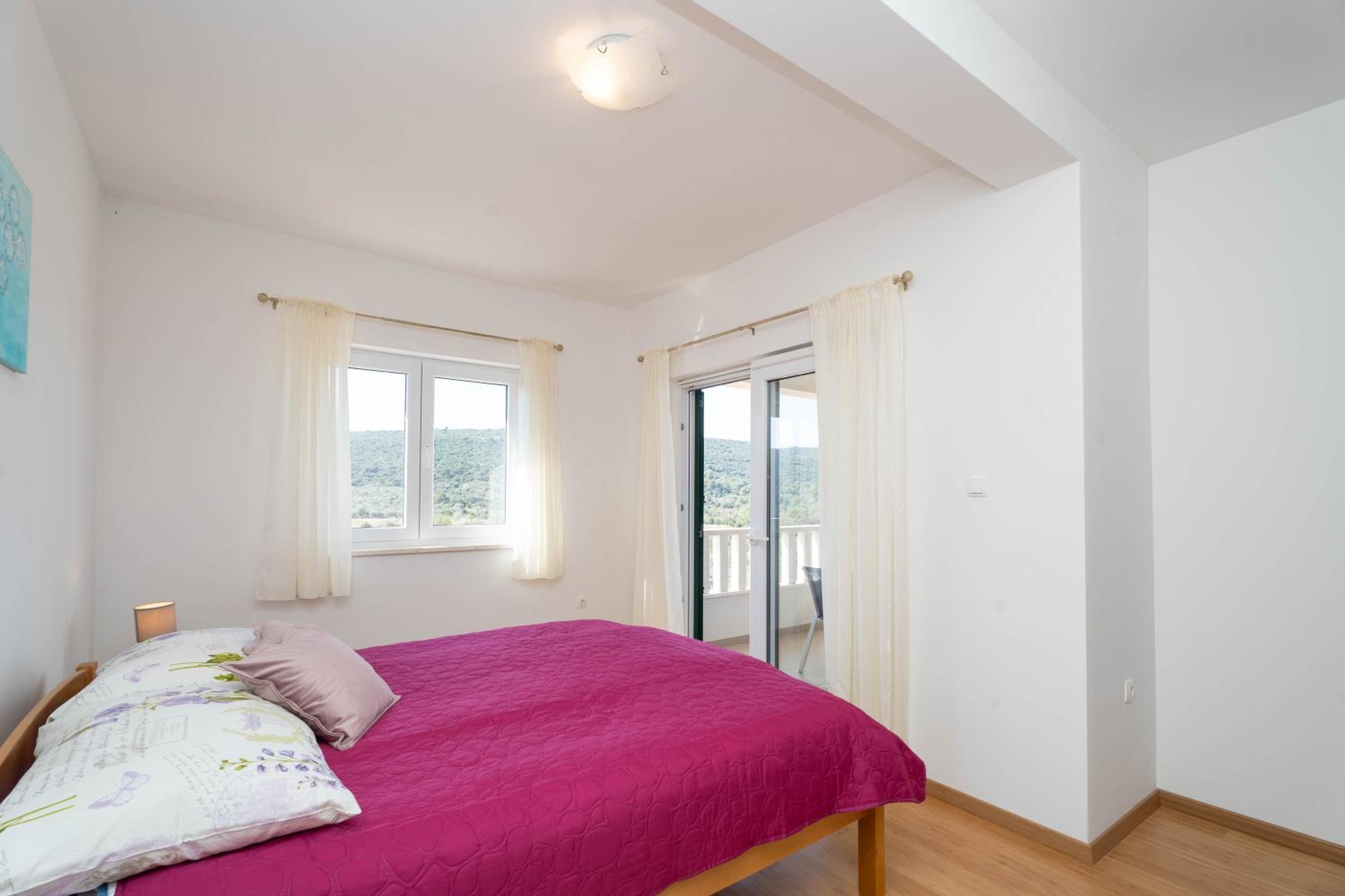 Villa Aria - peaceful olive grove & swimming pool