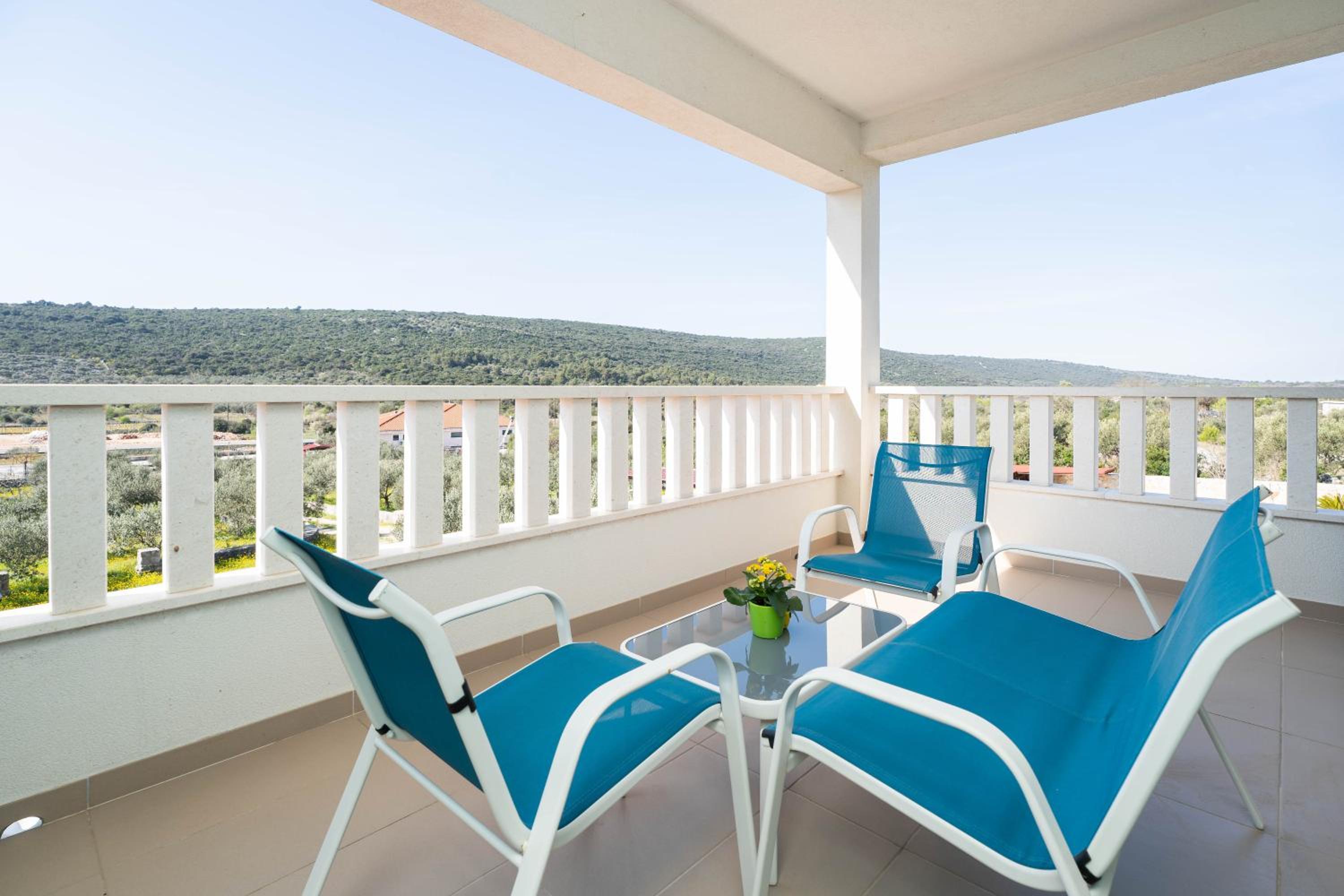 Villa Aria - peaceful olive grove & swimming pool