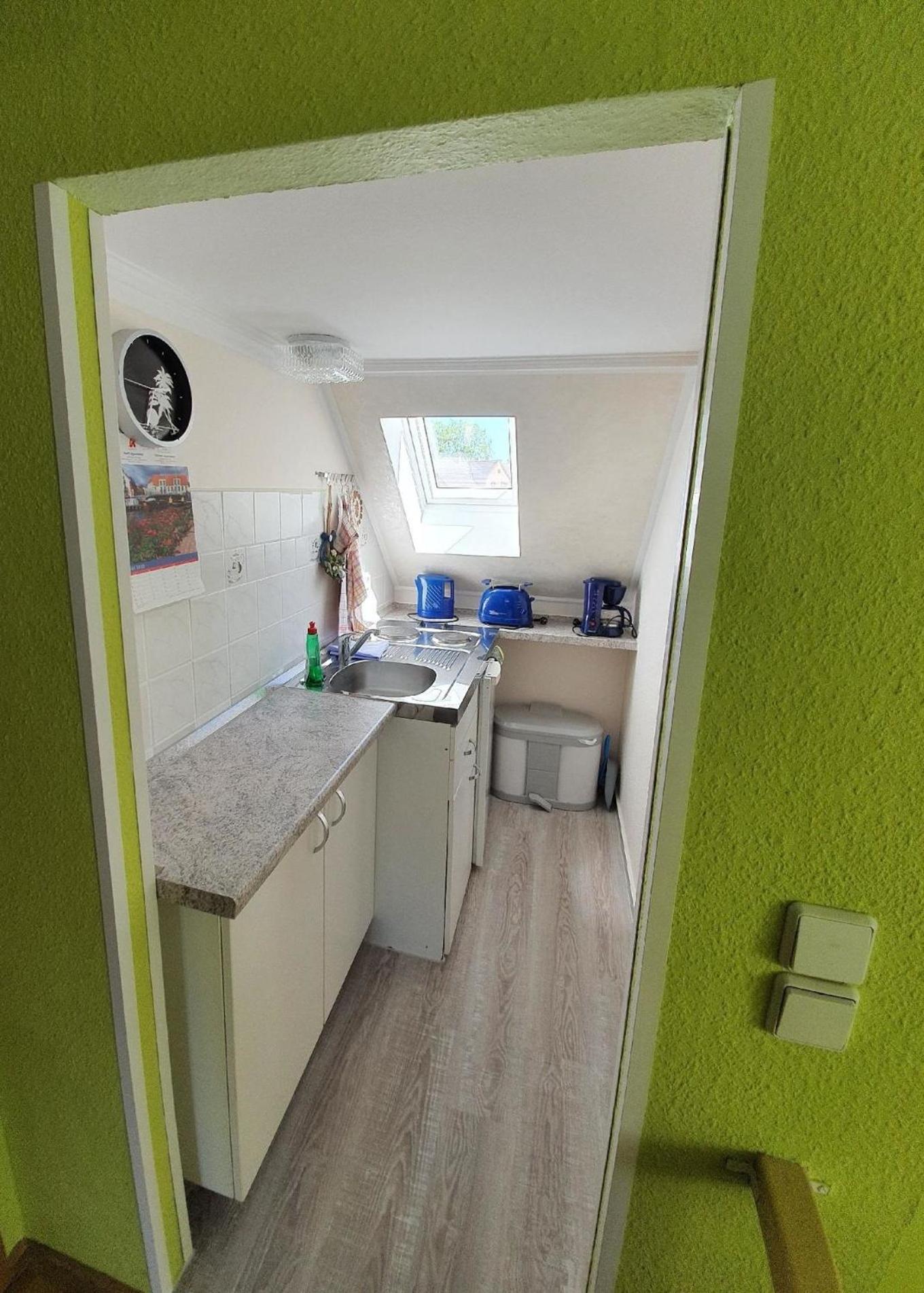 Geräumiges und liebevoll eingerichtetes Ferienhaus für bis zu zehn Personen mit Terrasse und Grill im Garten