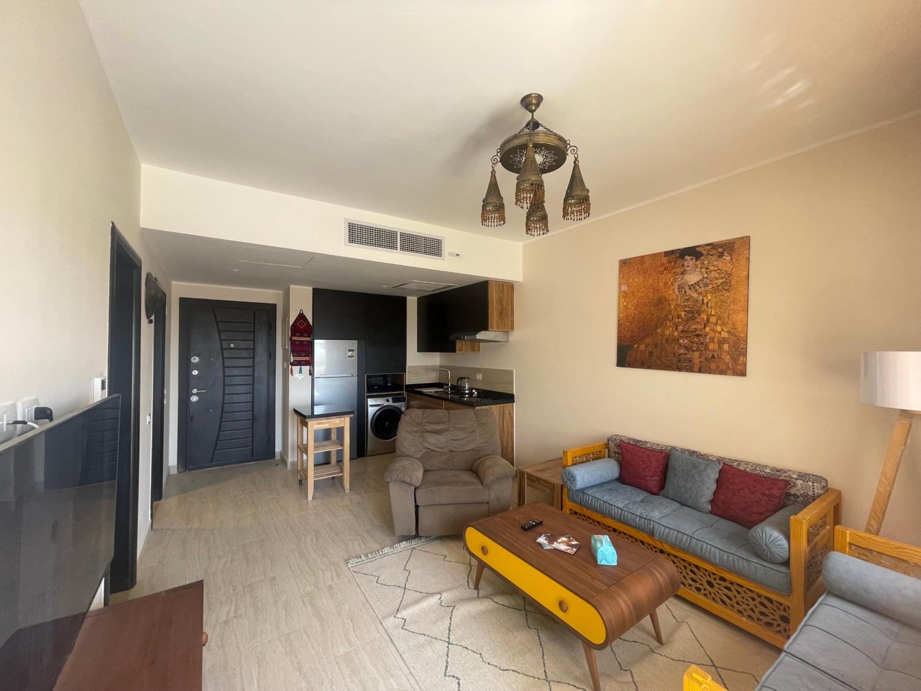Sea view apartment in Aldau heights