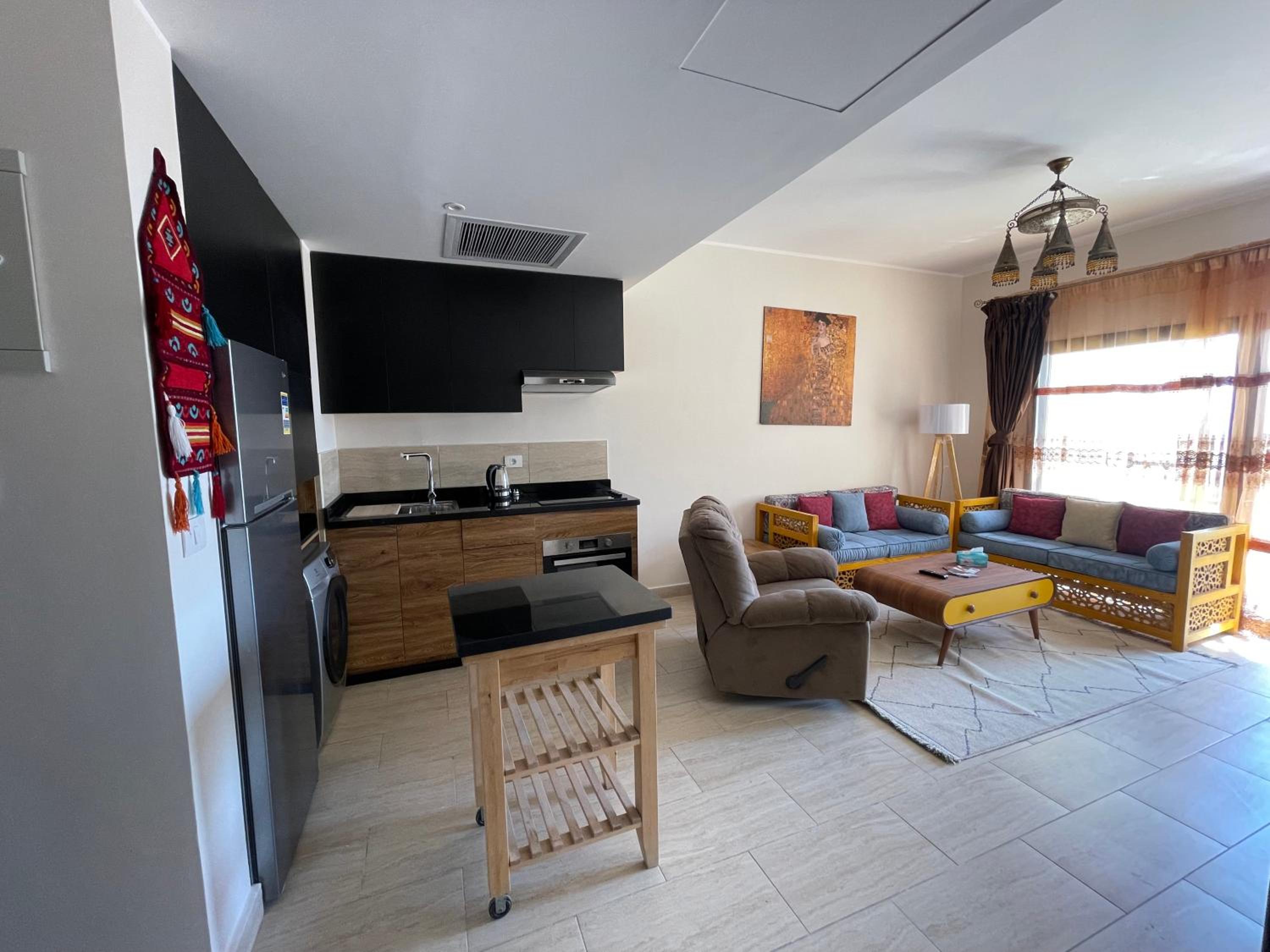 Sea view apartment in Aldau heights
