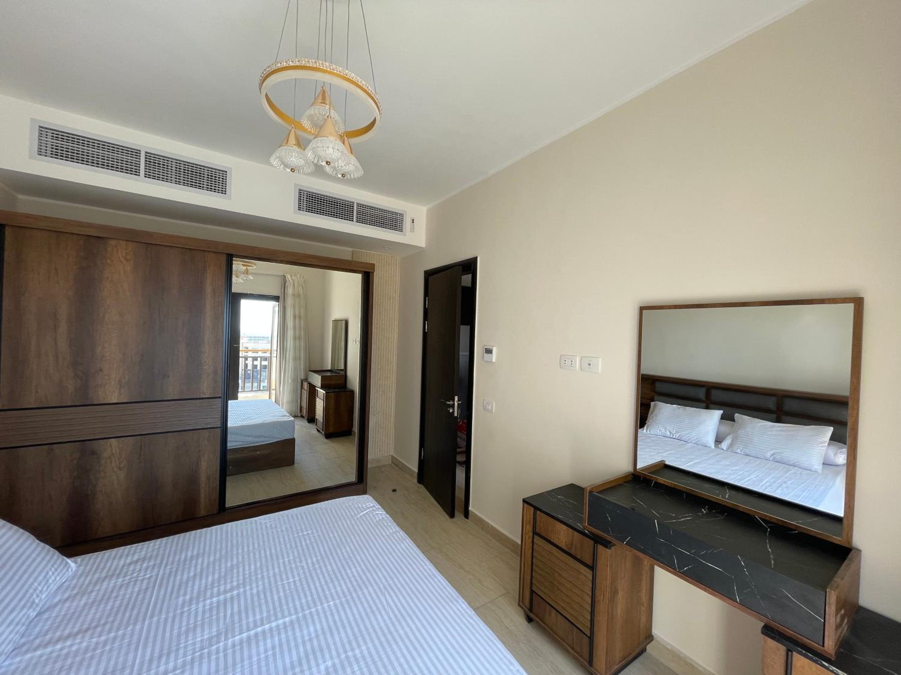 Sea view apartment in Aldau heights