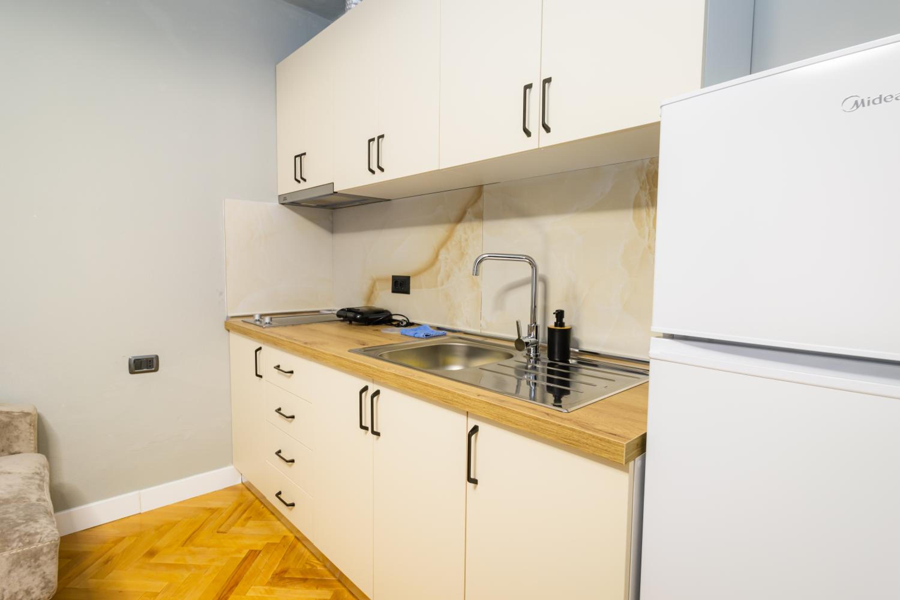 Central Cane Apartment 2