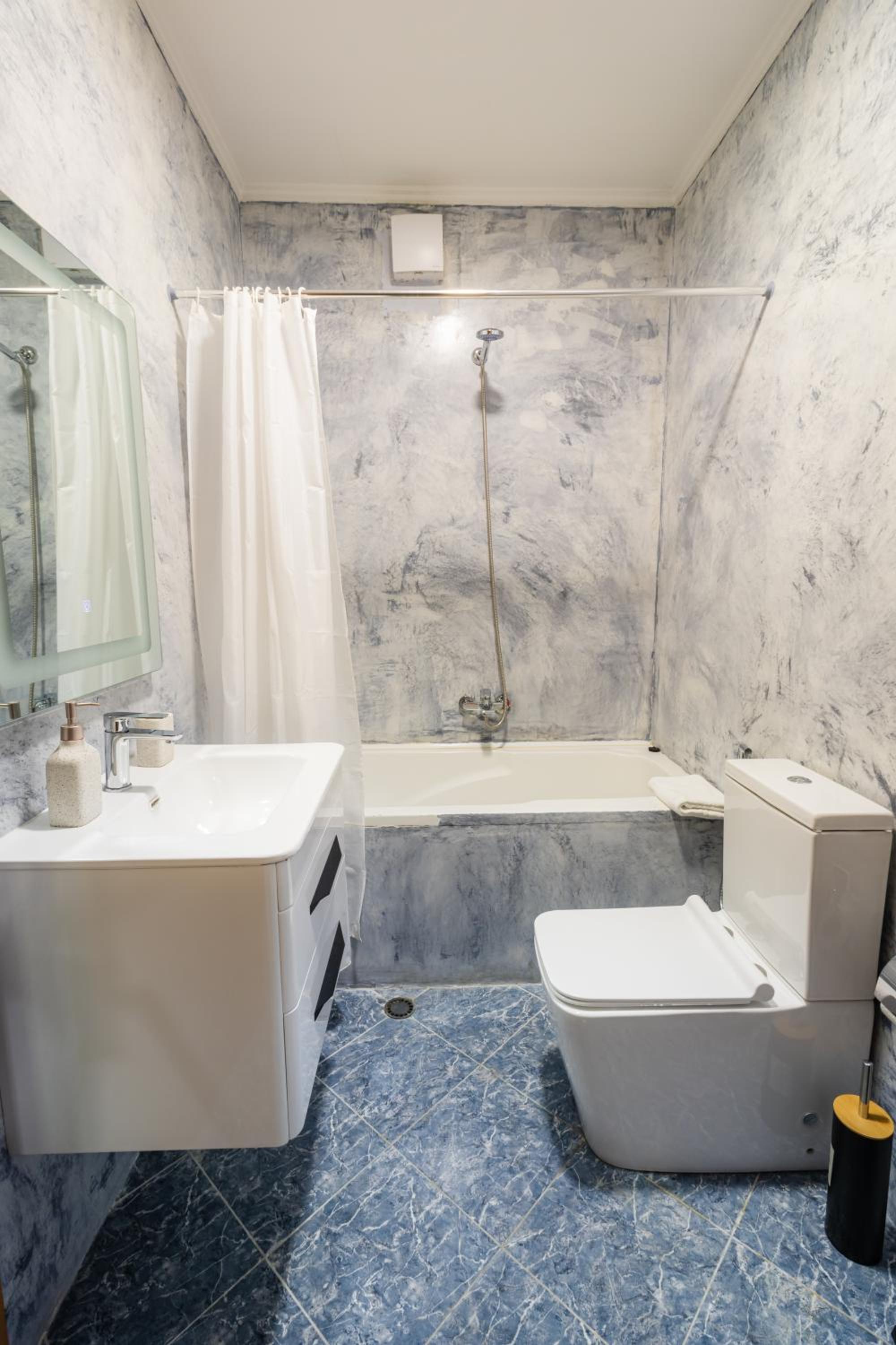 Central Cane Apartment 2