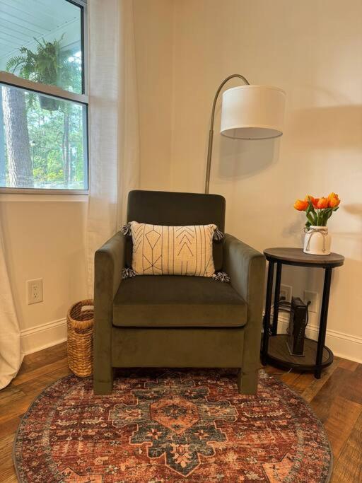 Charming May Street Retreat view 5