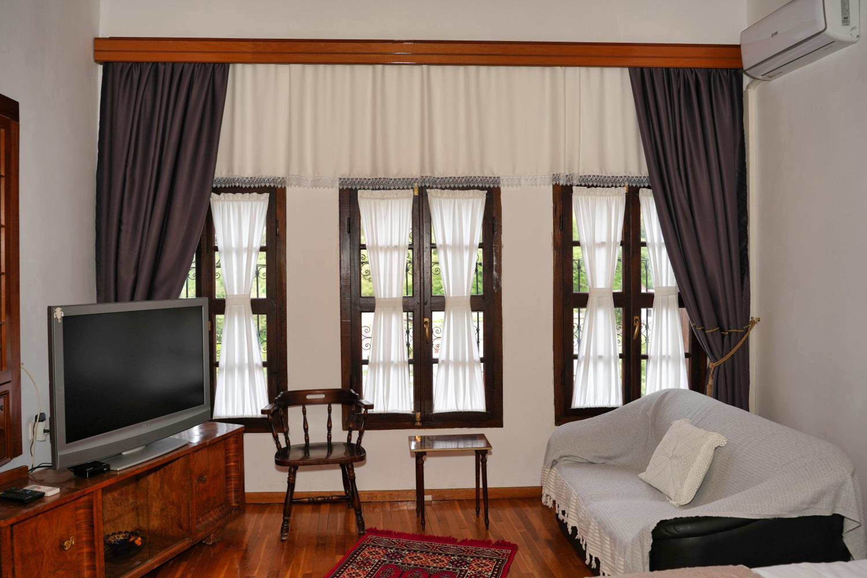 Emblematic House Apartment 2