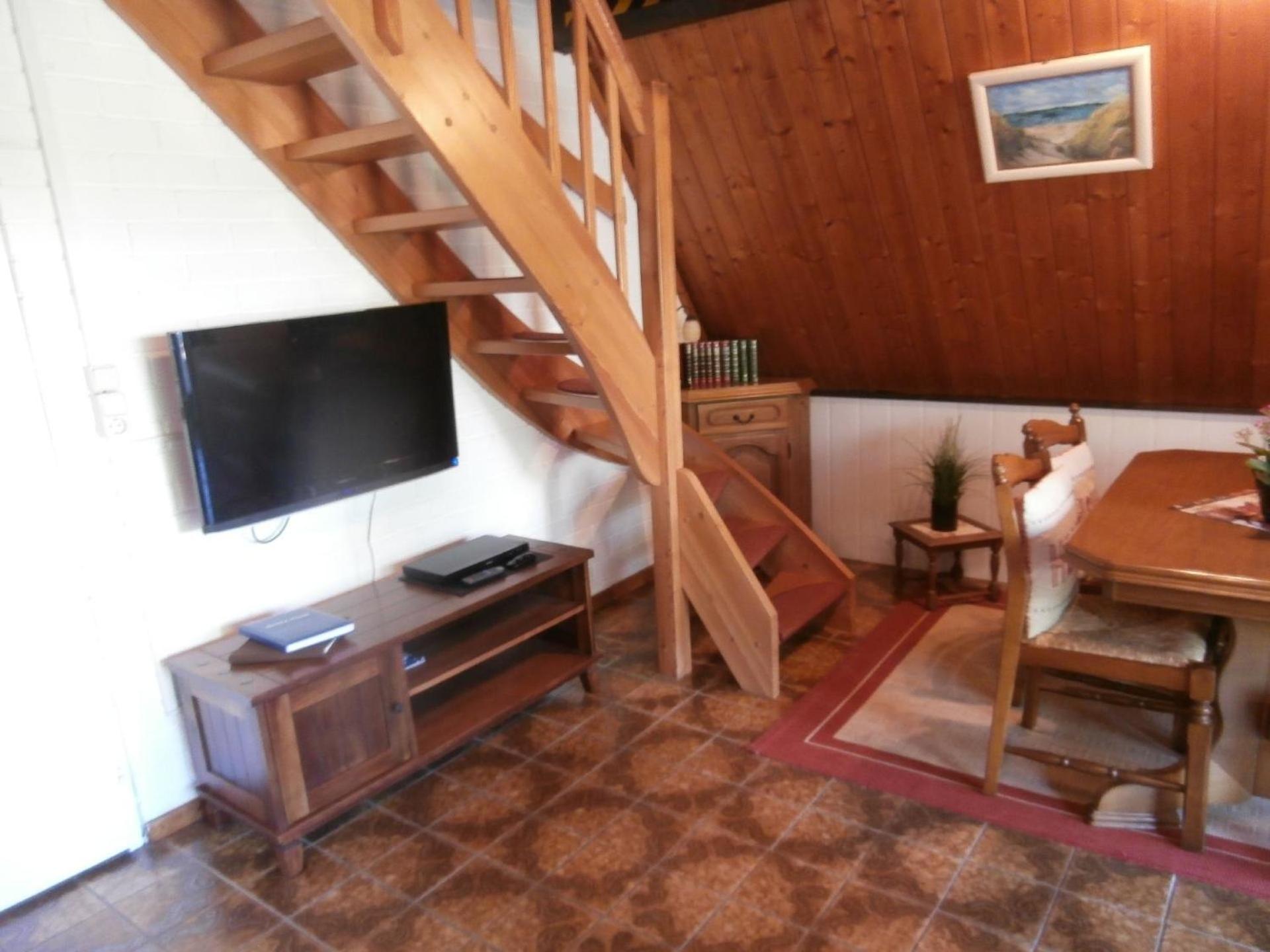 Uriges Ferienhaus Mit Garten Und Grill