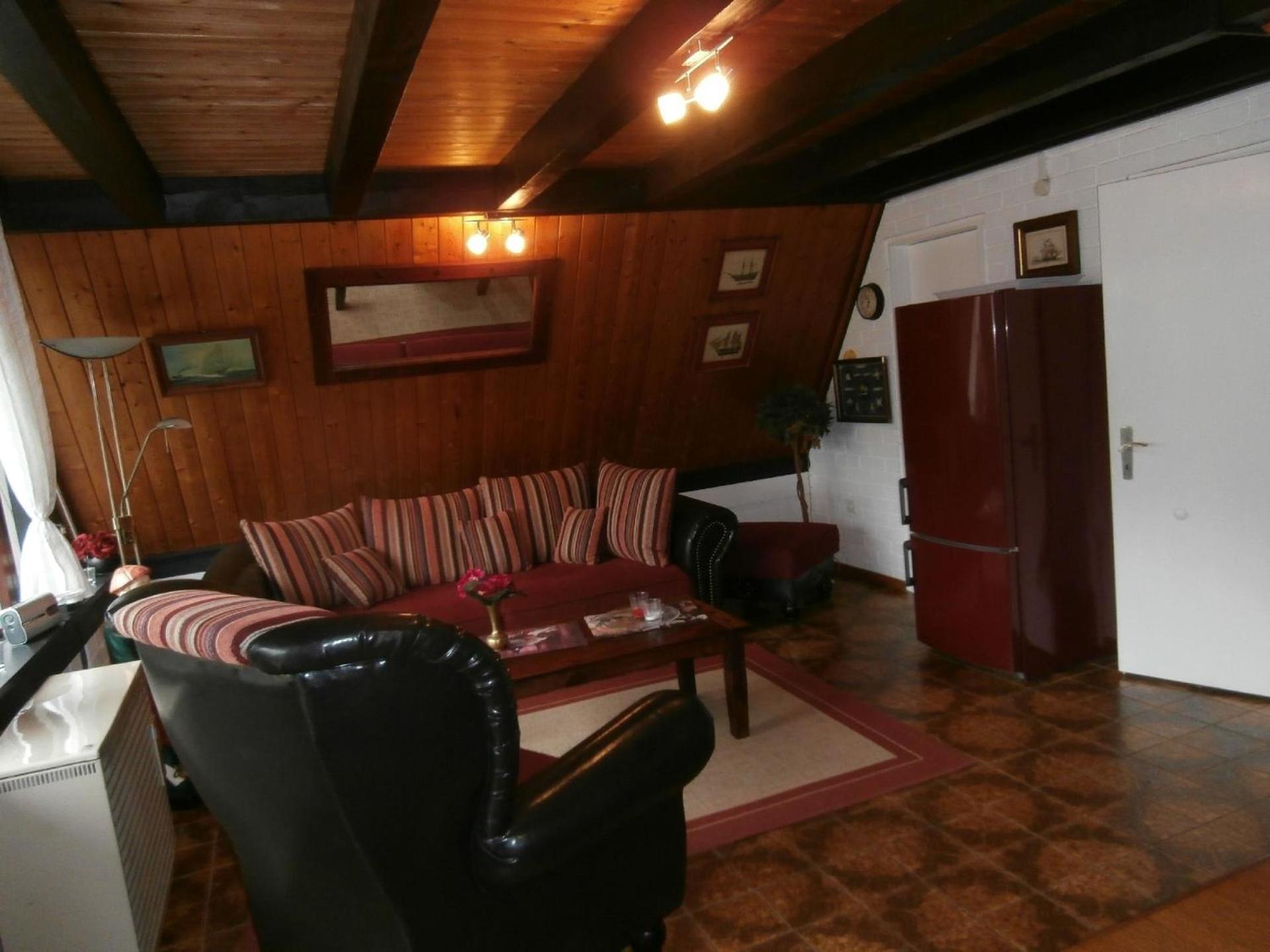 Uriges Ferienhaus Mit Garten Und Grill