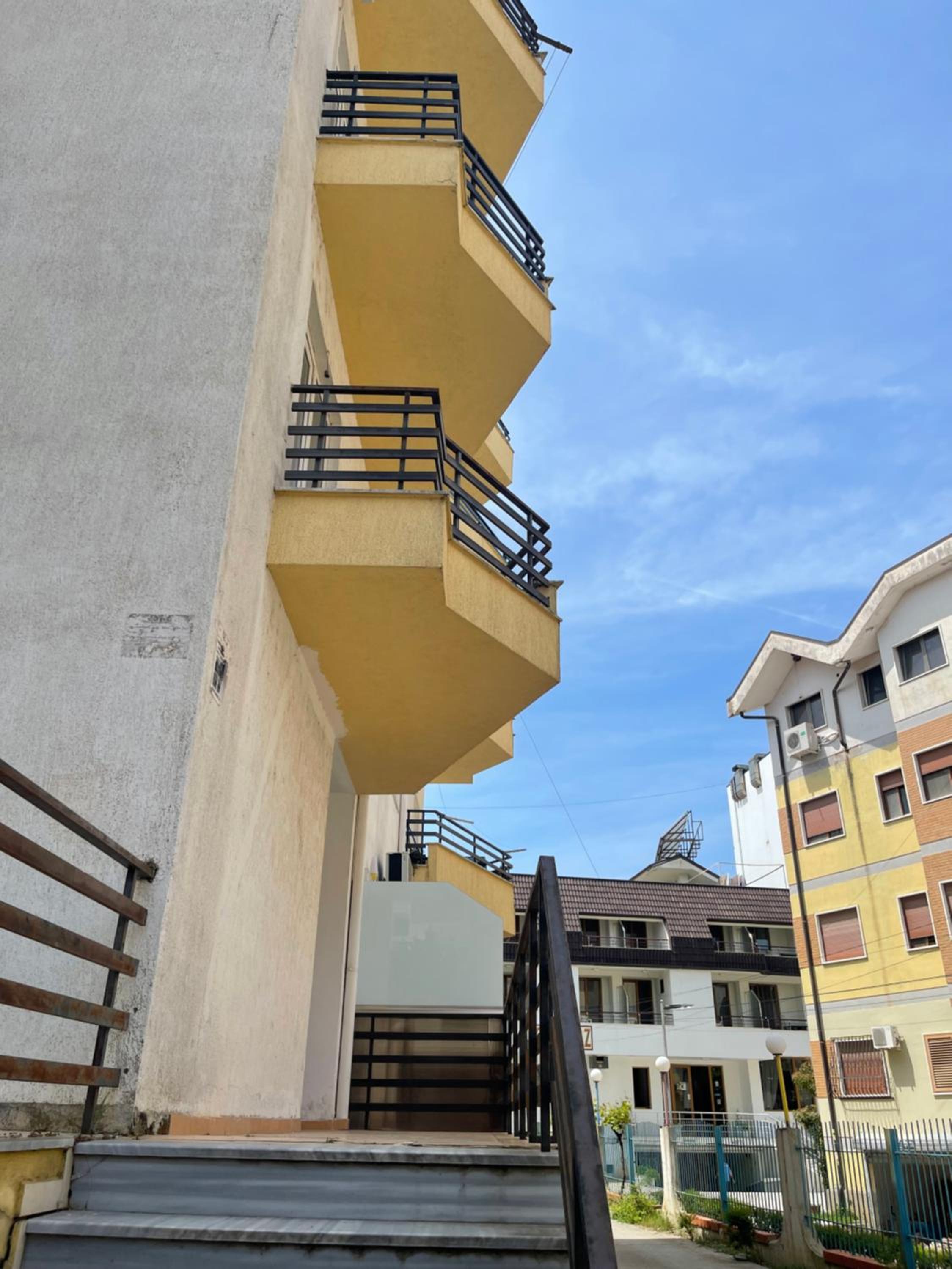 Klevi Apartments