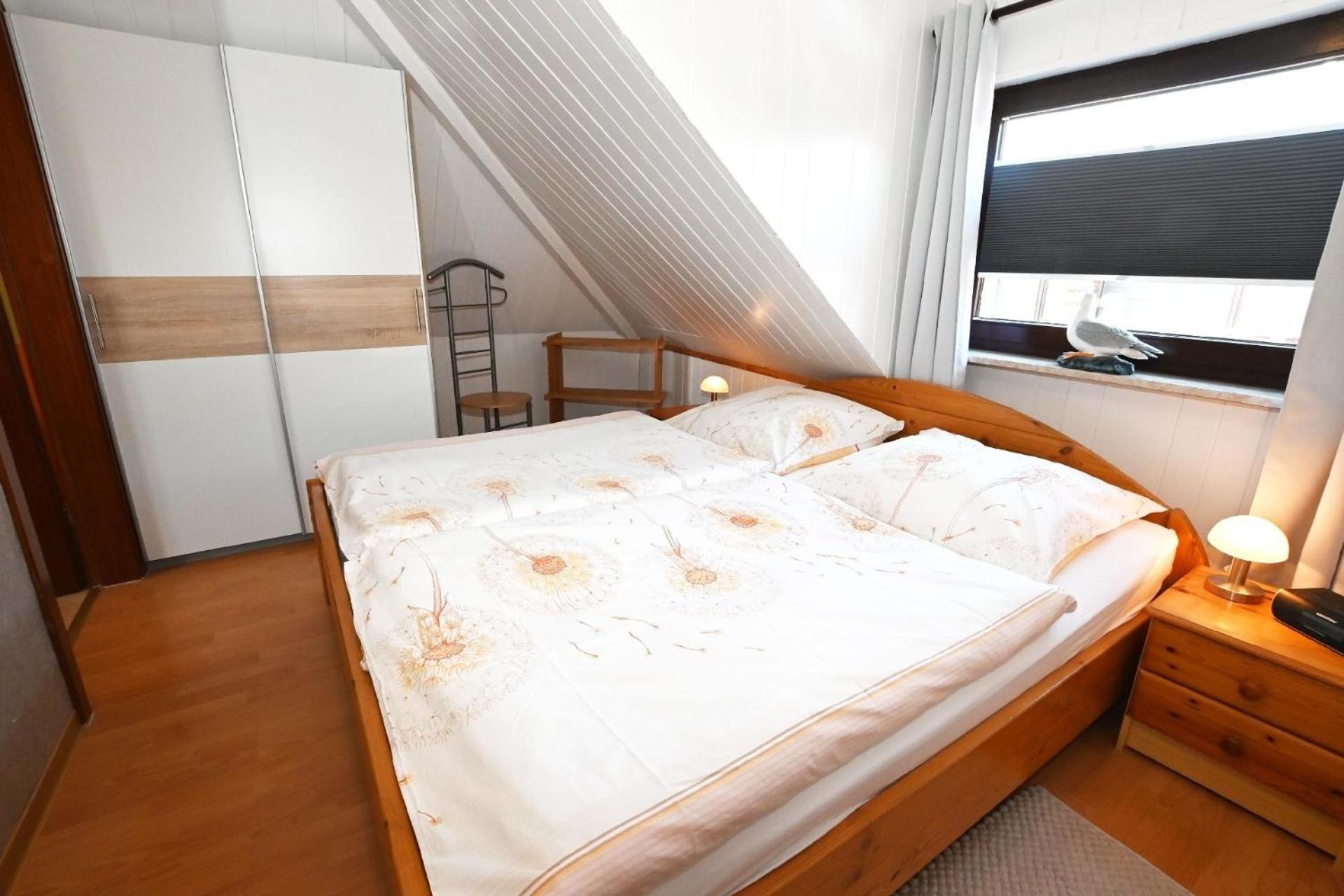 Lily 03 2 Zimmer Ferienwohnung in Büsum mit Balkon in West Lage
