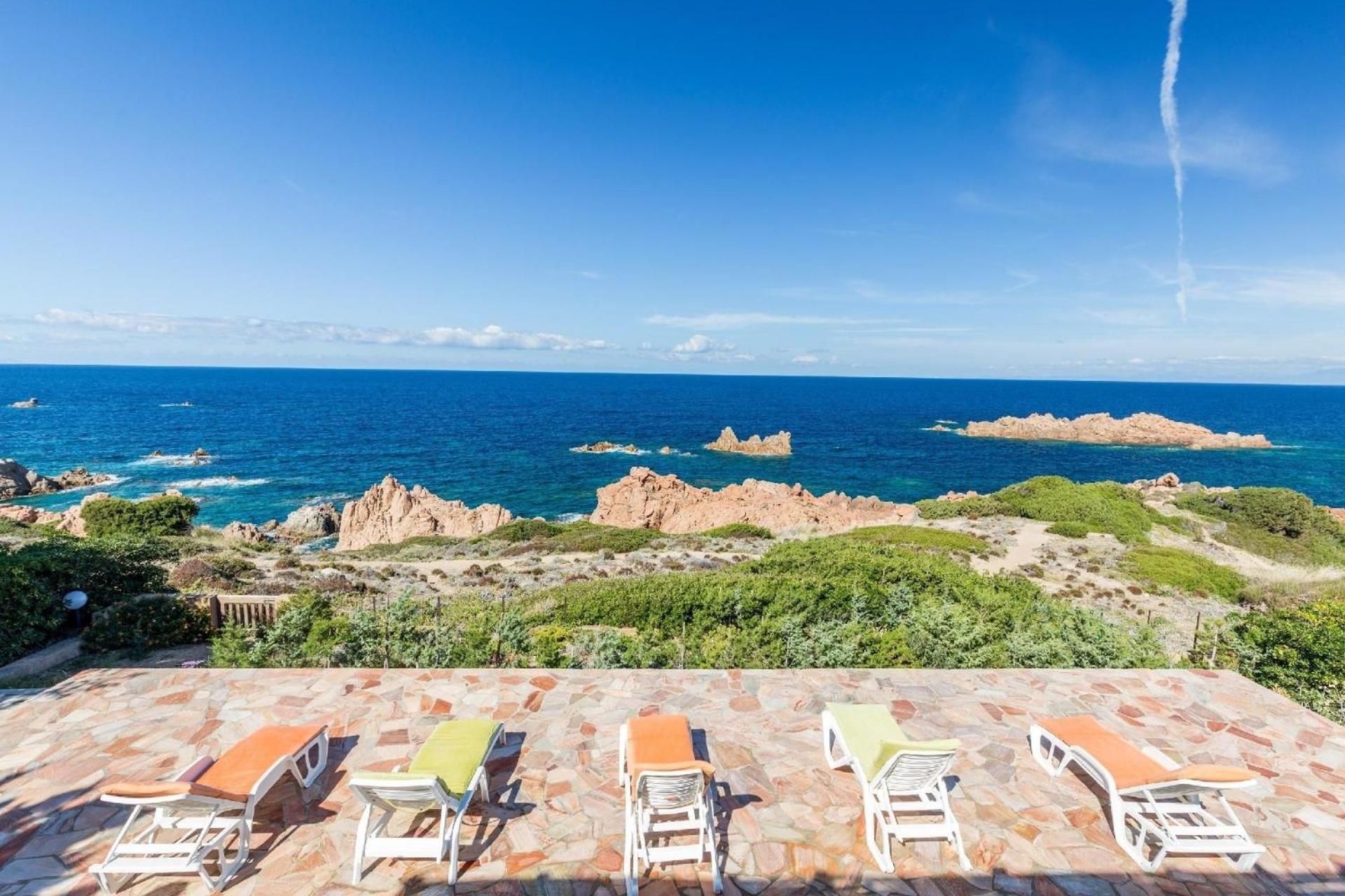 Ferienhaus in Costa Paradiso mit Grill, Terrasse und Garten