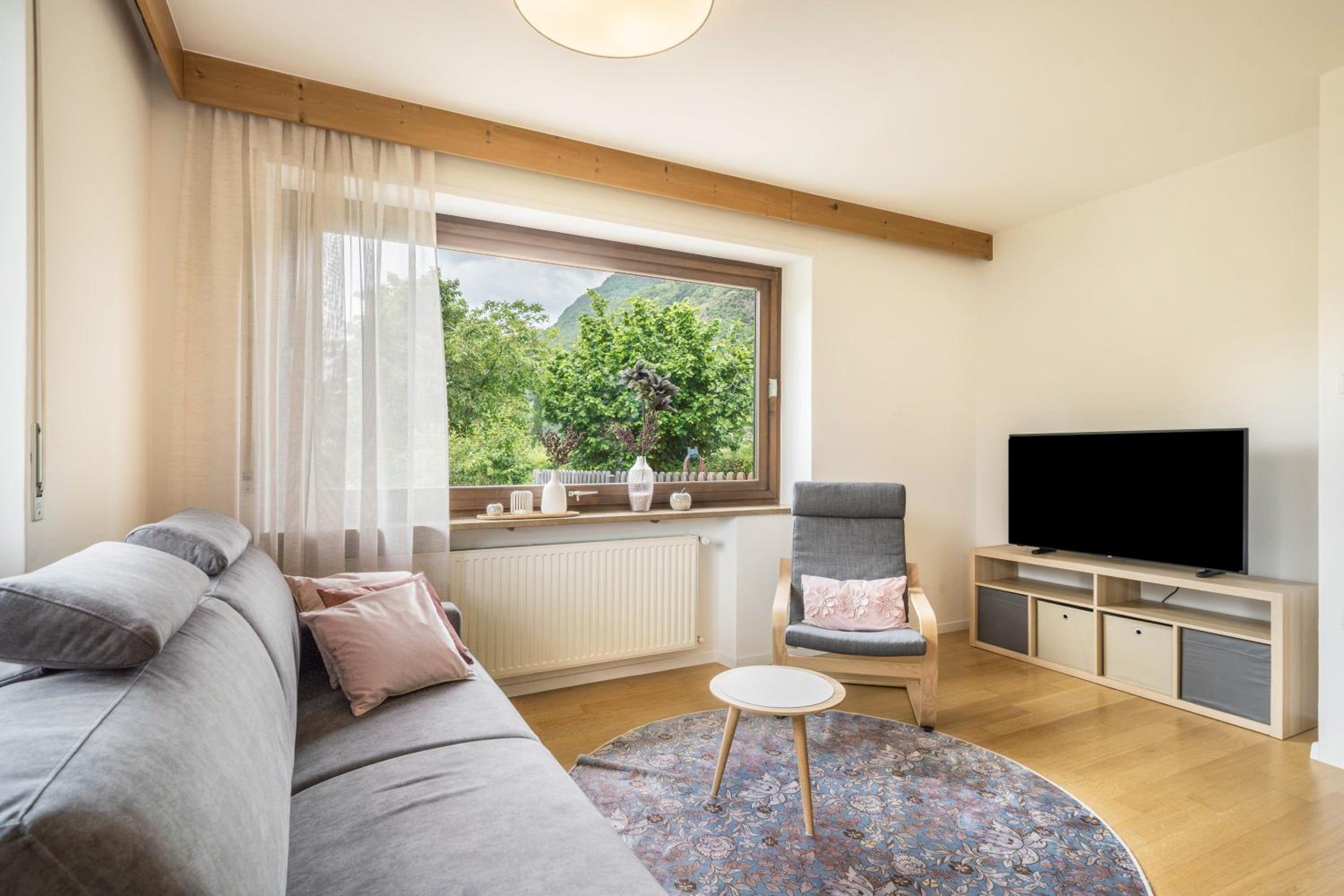 Villa Pinie Apt 2 view 5