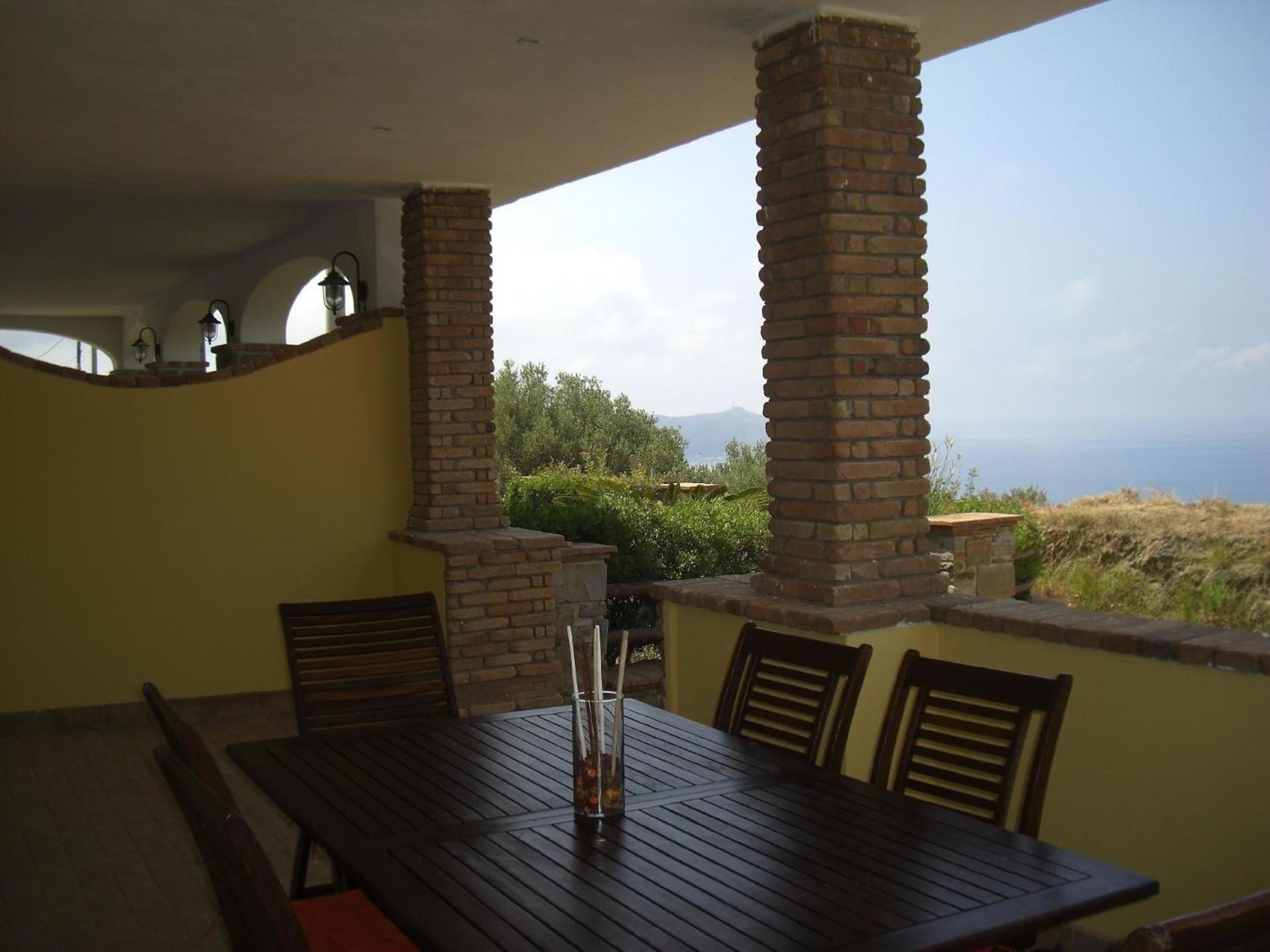 Ferienwohnung in Cilento, Caprioli, mit Grill und Garten view 3