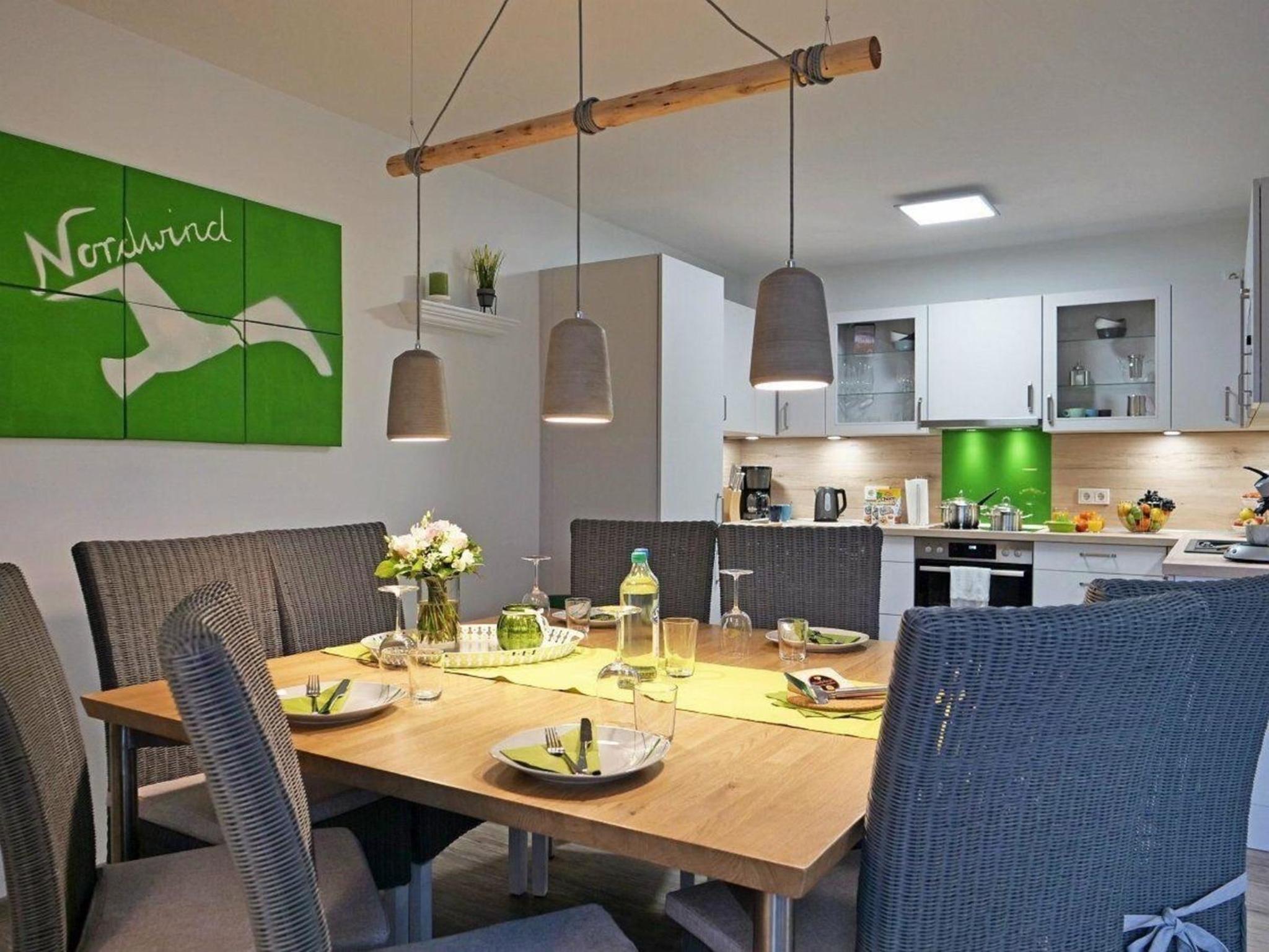 Ferienhaus In Burhave Mit Großer Terrasse