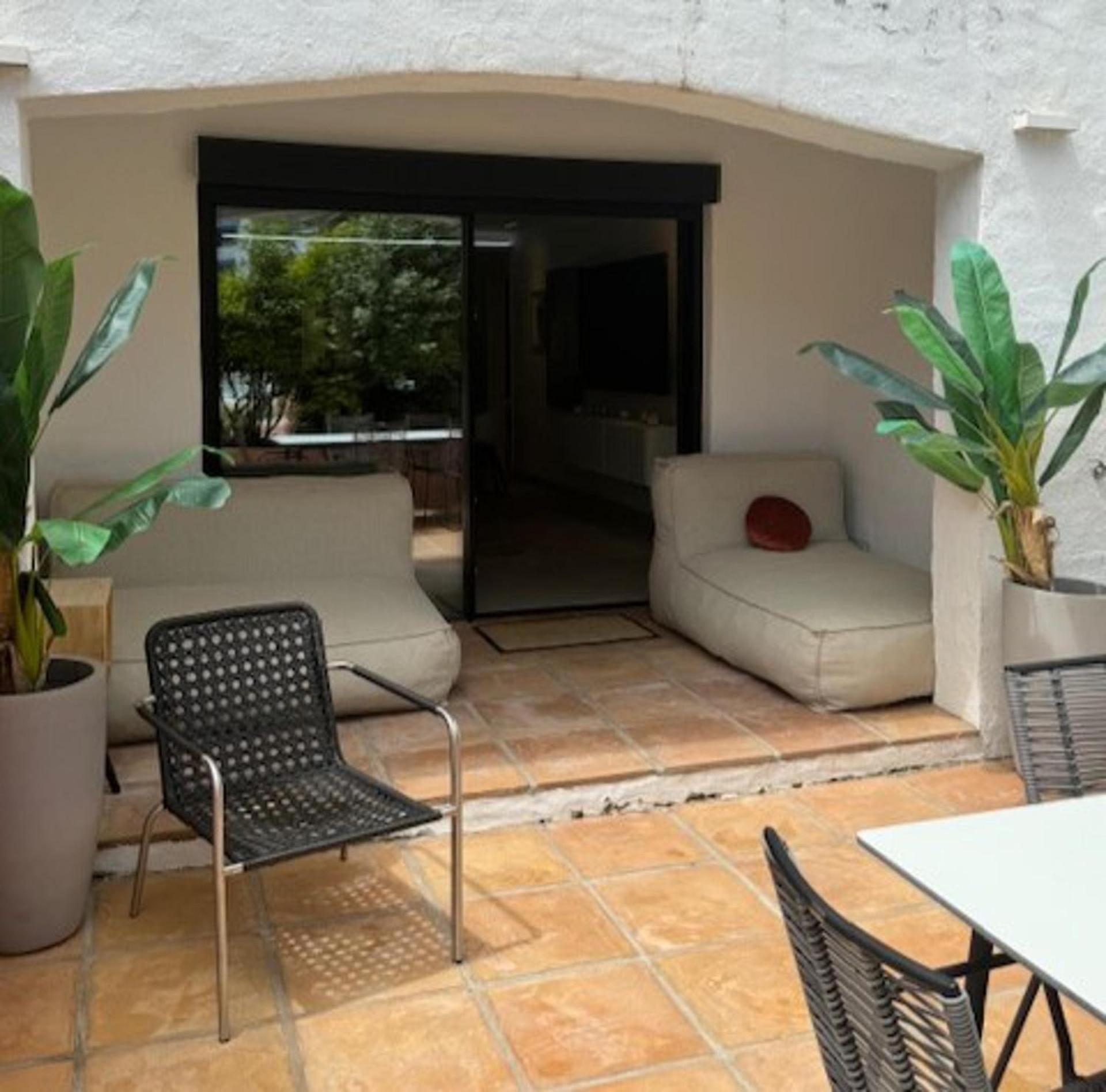 Luxurious apartment in Puerto Banus Marbella