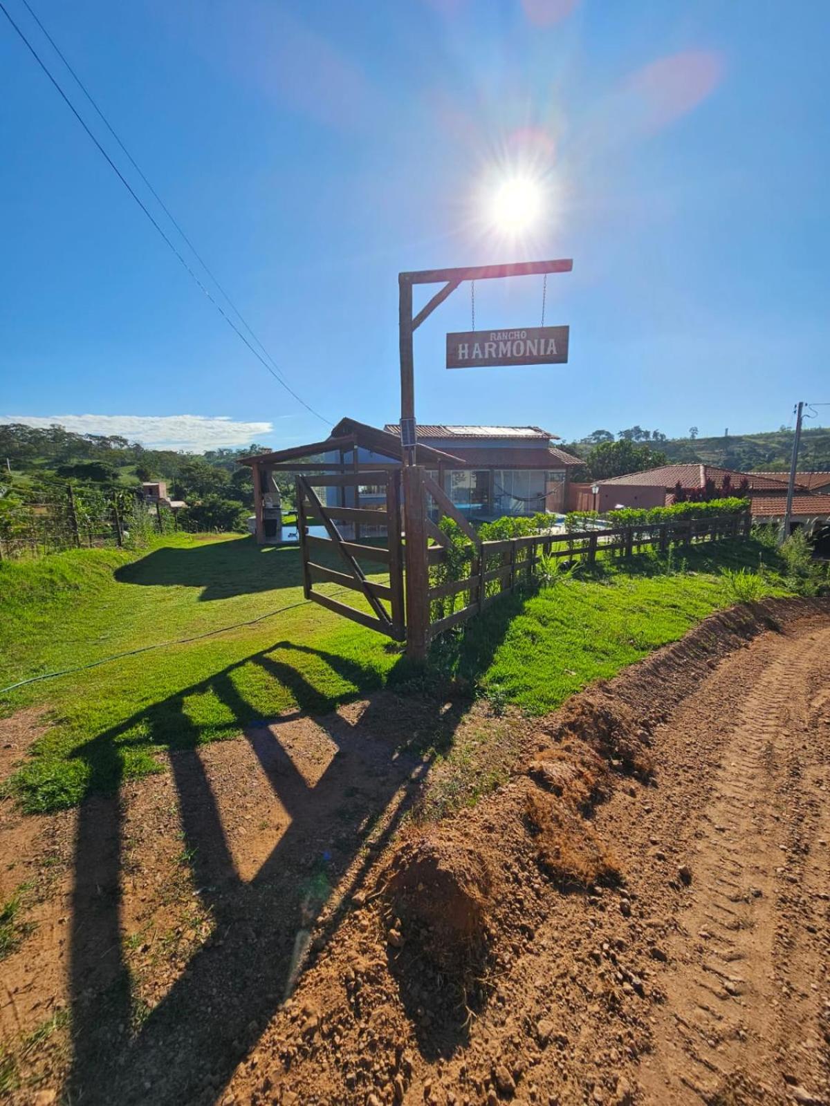 Rancho Harmonia casa no Lago Corumbá IV