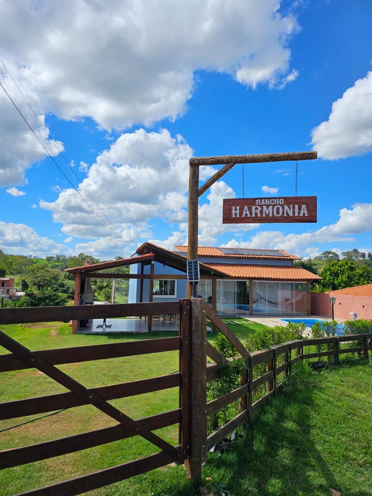 Rancho Harmonia casa no Lago Corumbá IV