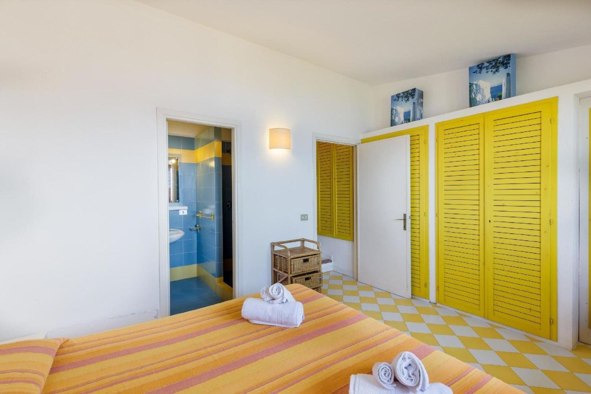 Wunderschöne Villa nur 100 m vom Meer entfernt mit herrlichem Blick
