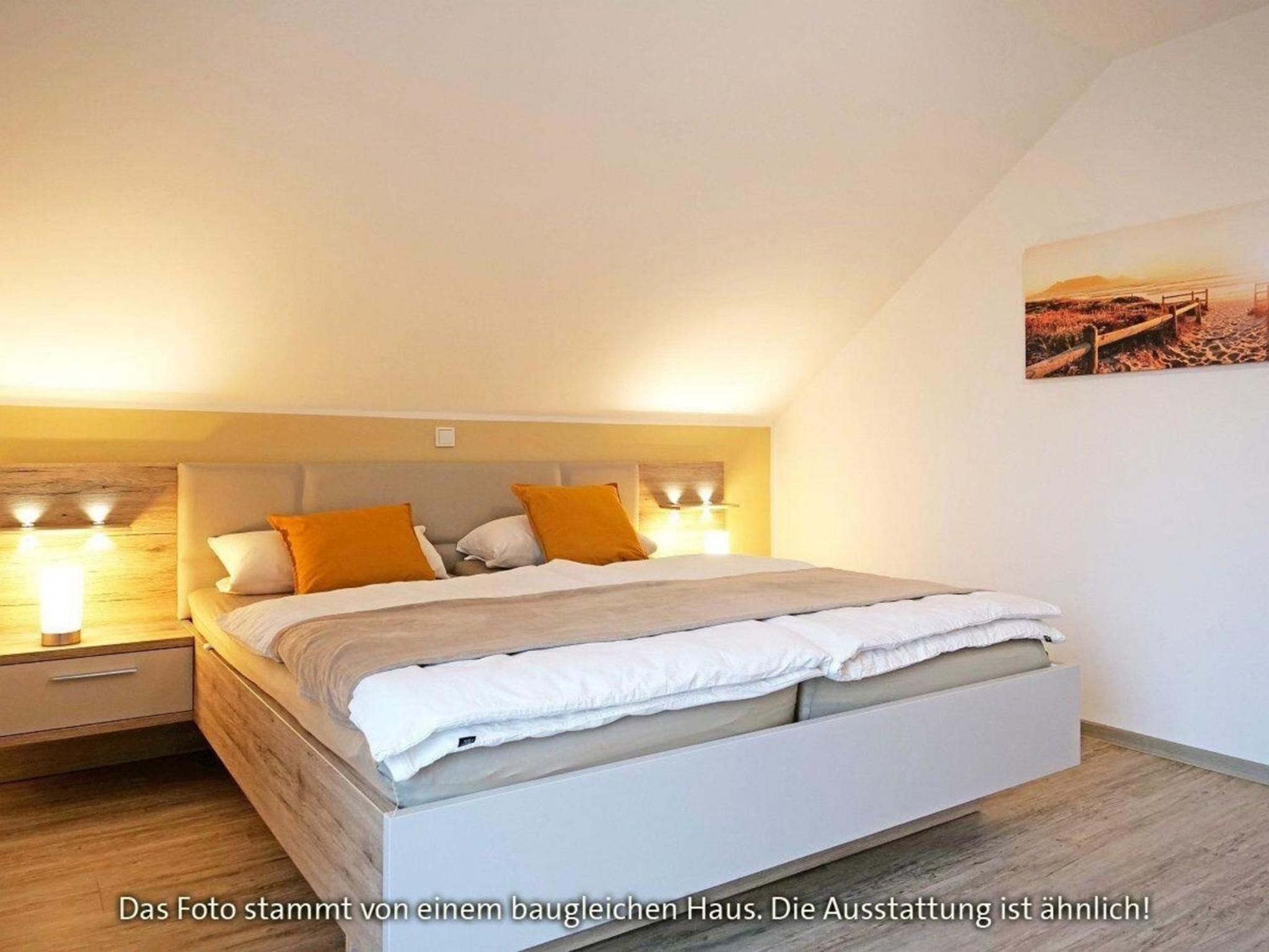 Ferienhaus In Burhave Mit Großer Terrasse