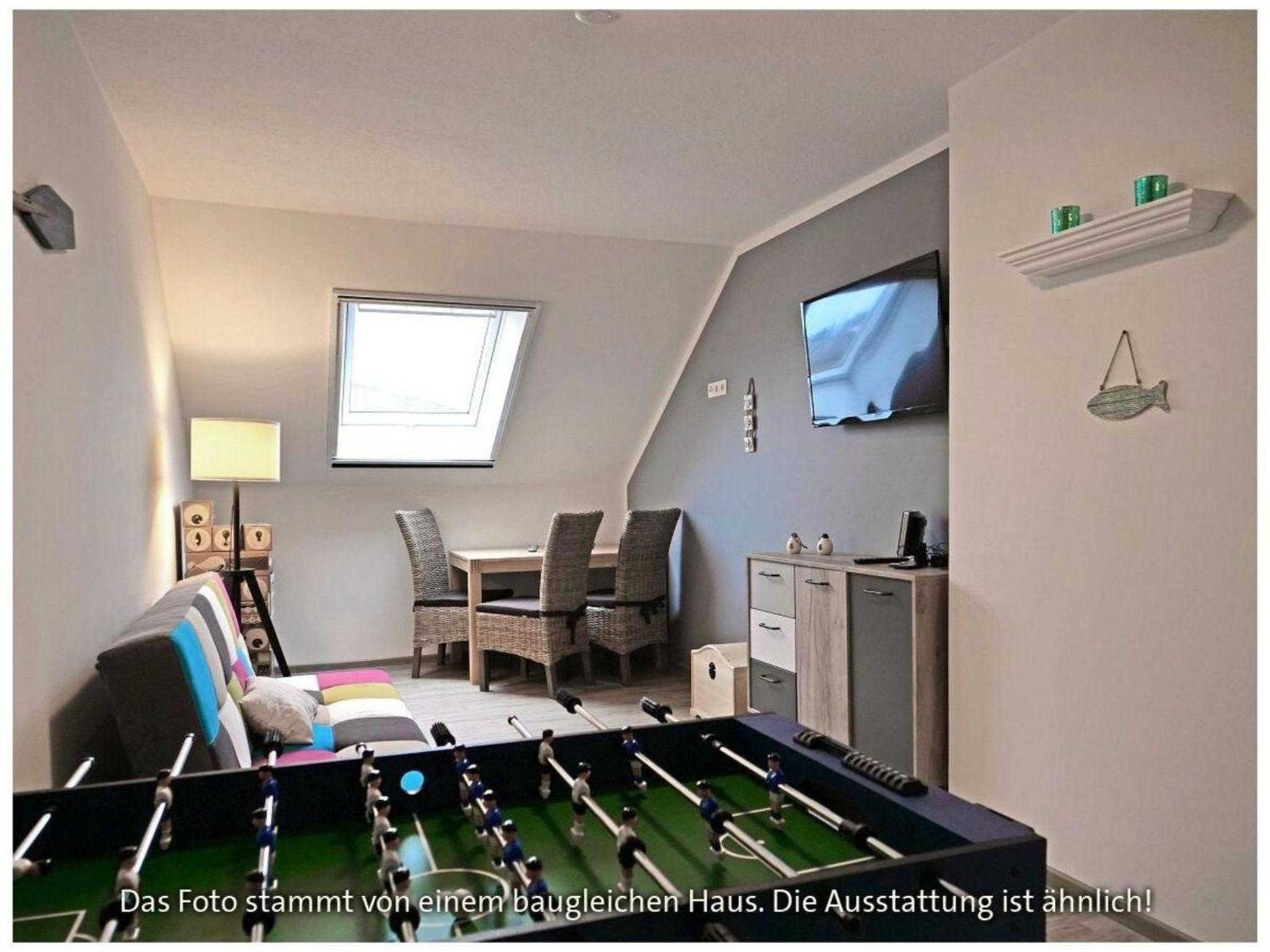 Ferienhaus In Burhave Mit Großer Terrasse